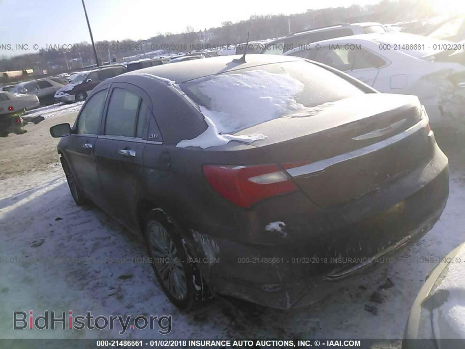 2012 Chrysler 200 - VIN: 1C3CCBCB0CN277529 - Фото 3