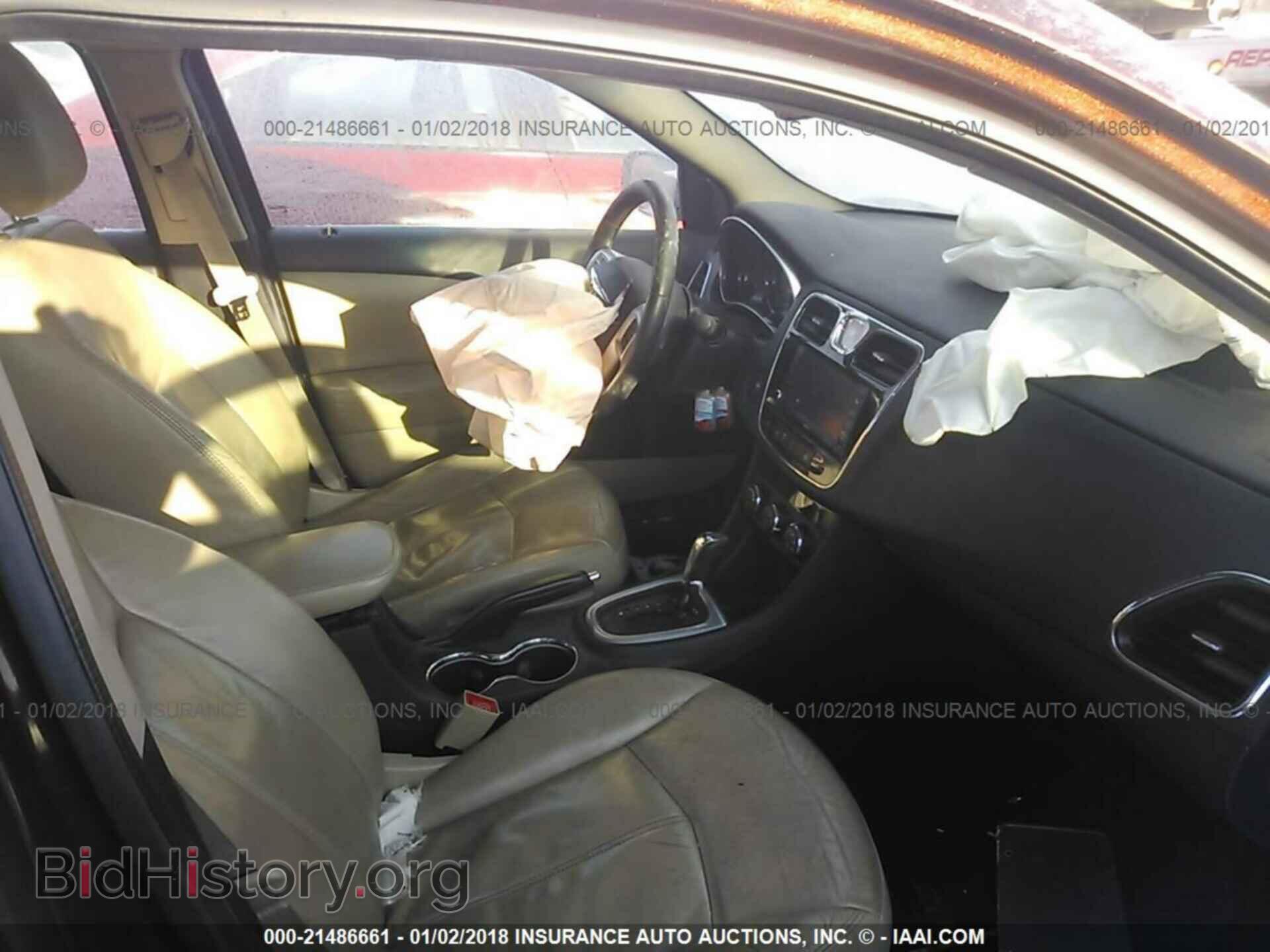 2012 Chrysler 200 - VIN: 1C3CCBCB0CN277529 - Фото 5