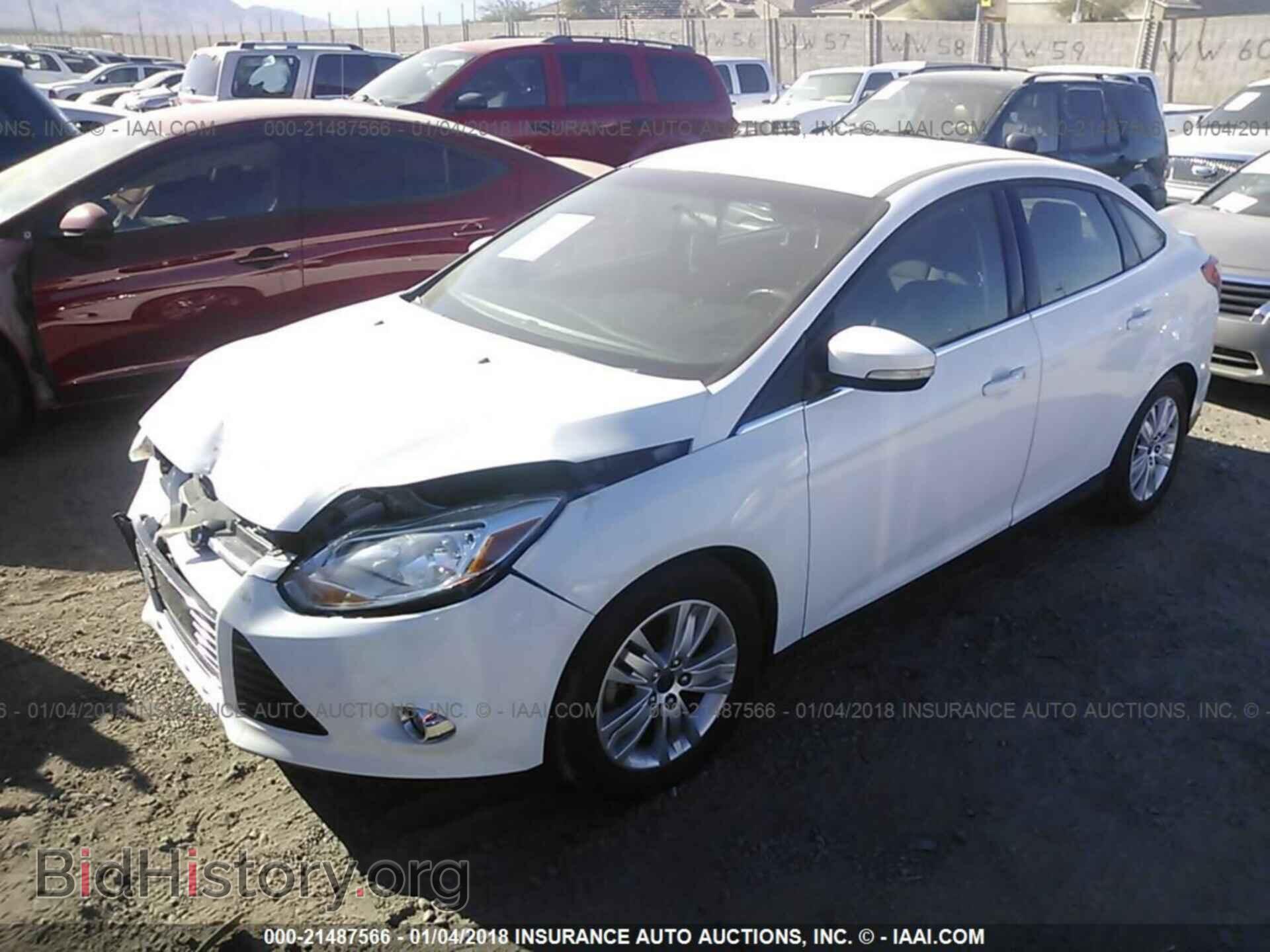 2012 Ford Focus - VIN: 1FAHP3H22CL363060 - Photo 2