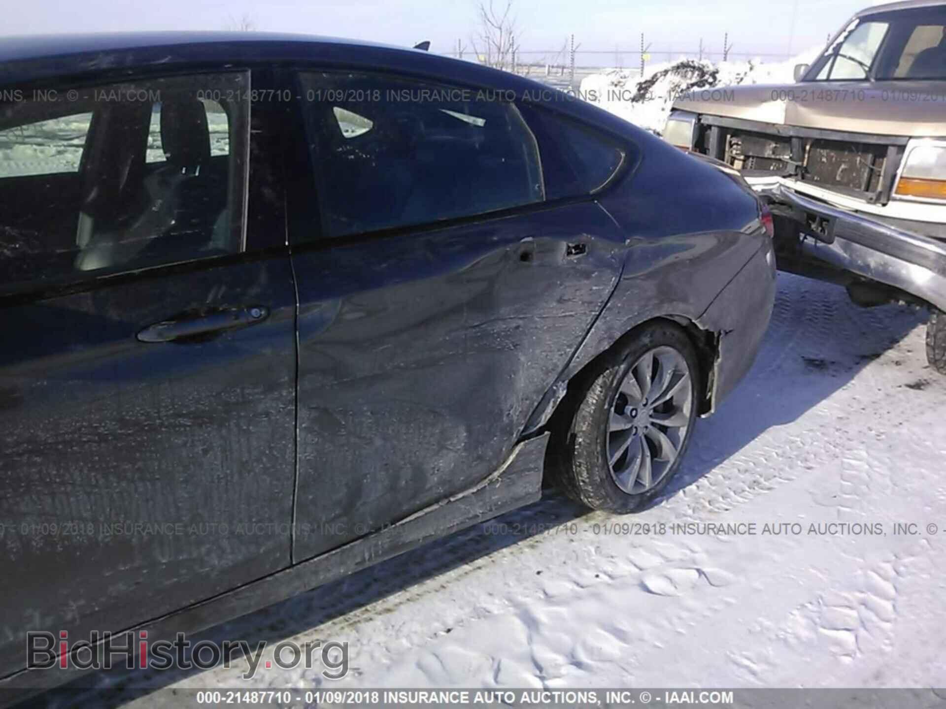 2015 Chrysler 200 - VIN: 1C3CCCDG4FN523079 - Photo 6