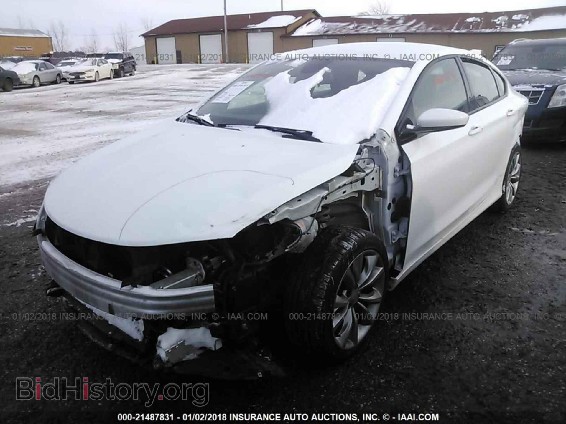 2015 Chrysler 200 - VIN: 1C3CCCBB9FN727237 - Фото 2