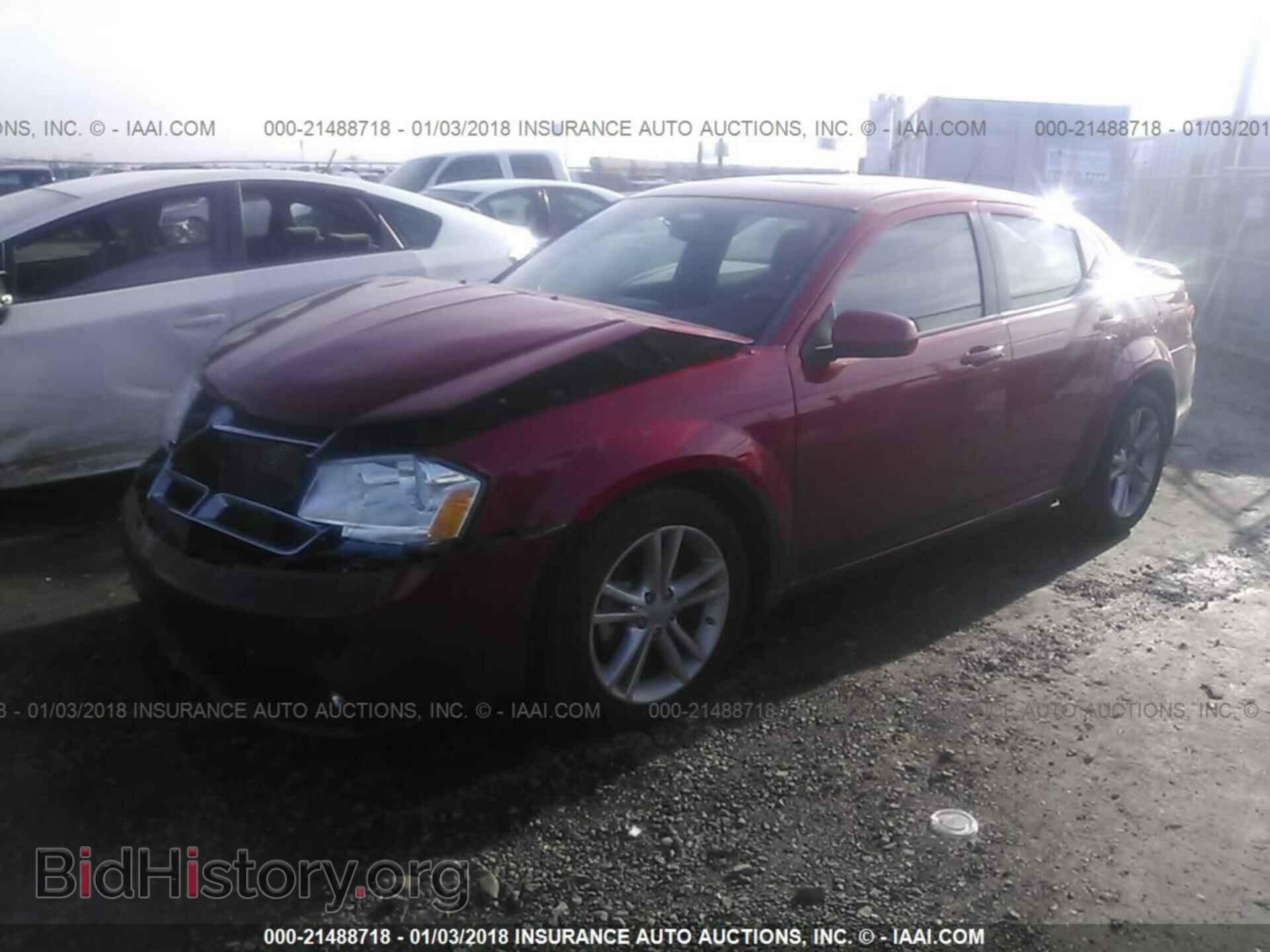 2011 Dodge Avenger - VIN: 1B3BD1FG6BN524770 - Фото 2
