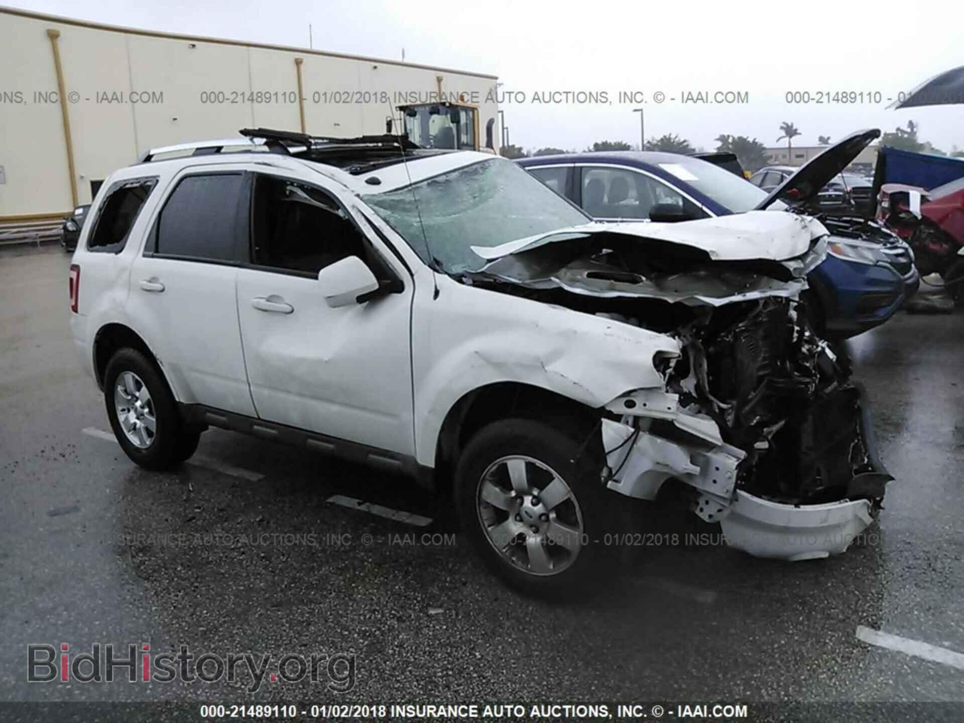 Photo 1FMCU0E73BKC21845 - Ford Escape 2011