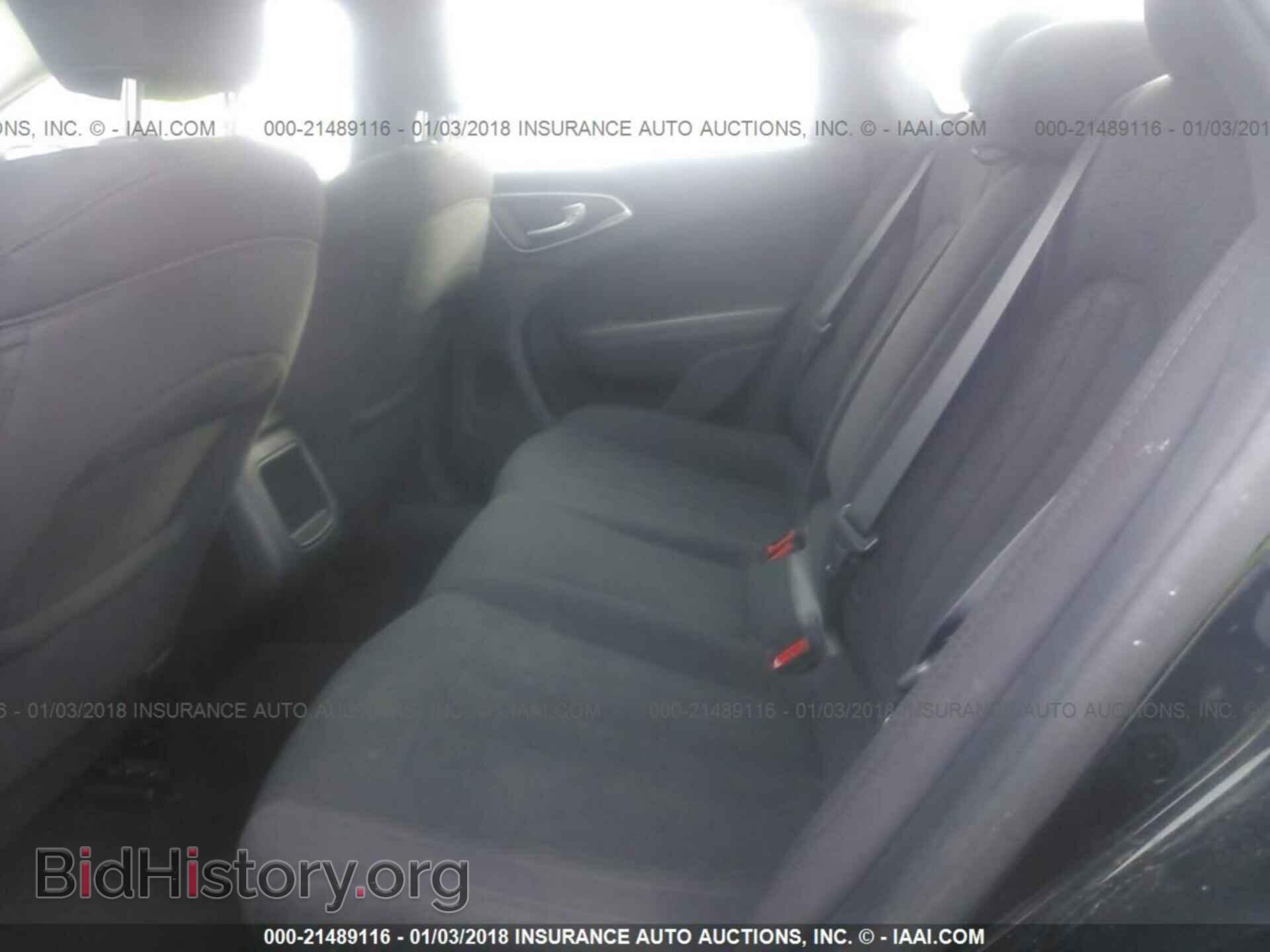 2015 Chrysler 200 - VIN: 1C3CCCAB6FN717279 - Photo 8
