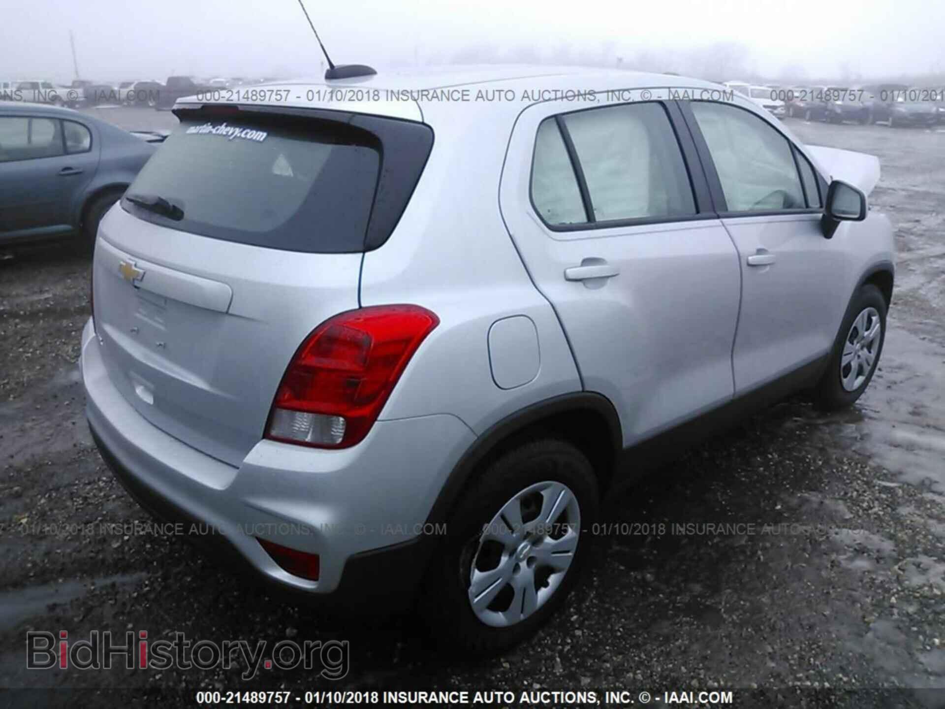 2017 Chevrolet Trax - VIN: 3GNCJKSB3HL287098 - Фото 4