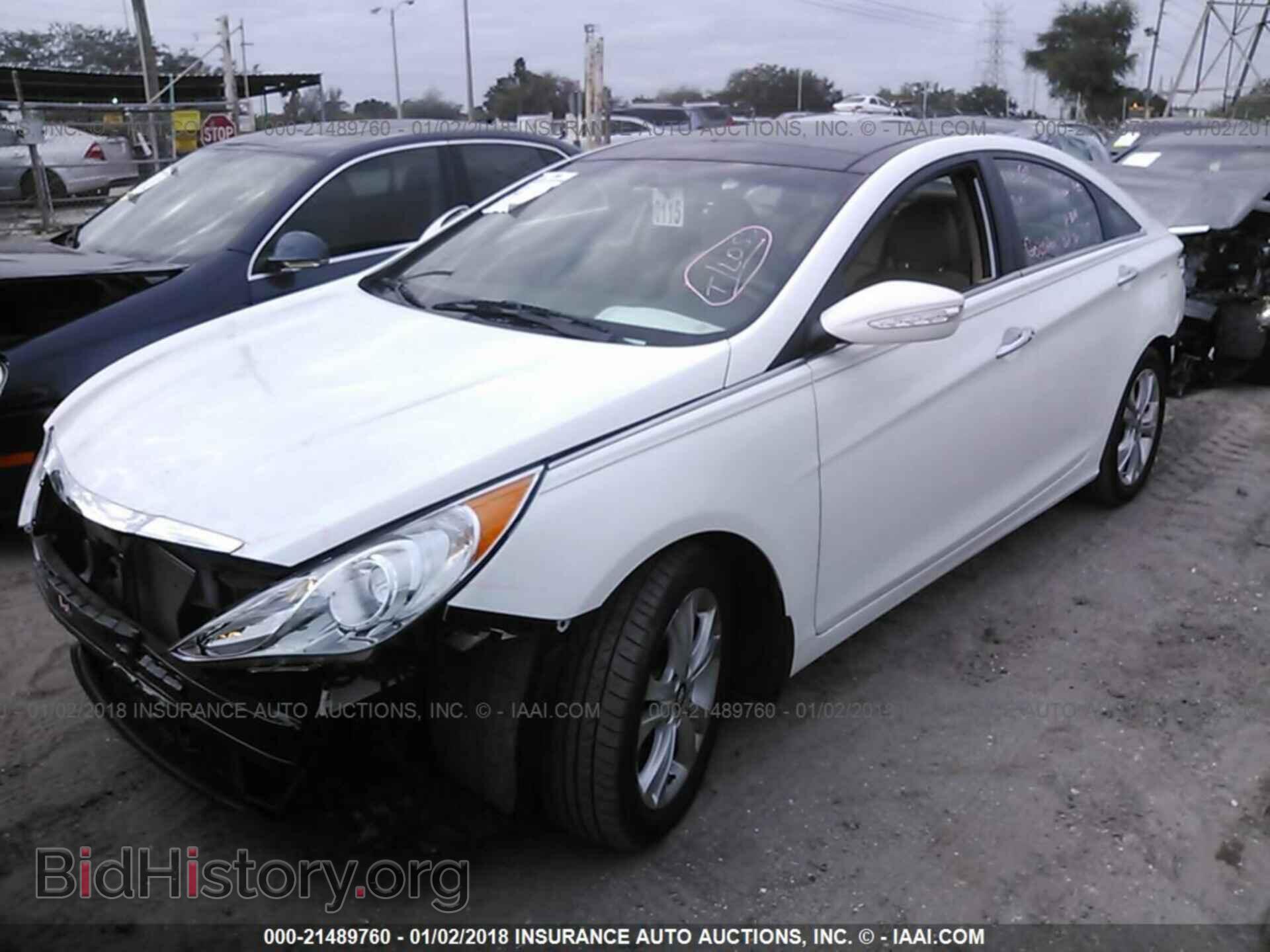 2012 Hyundai Sonata - VIN: 5NPEC4AC6CH442141 - Photo 2