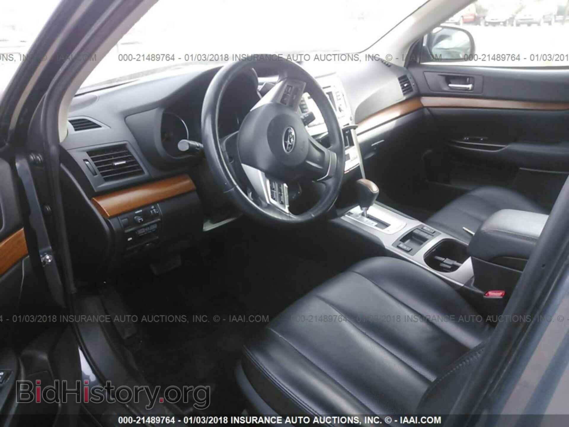 2014 Subaru Outback - VIN: 4S4BRBLC9E3228502 - Photo 5