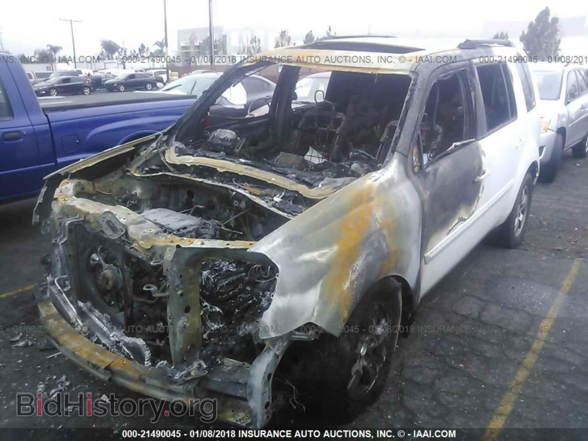 2011 Honda Pilot - VIN: 5FNYF3H55BB003676 - Фото 2