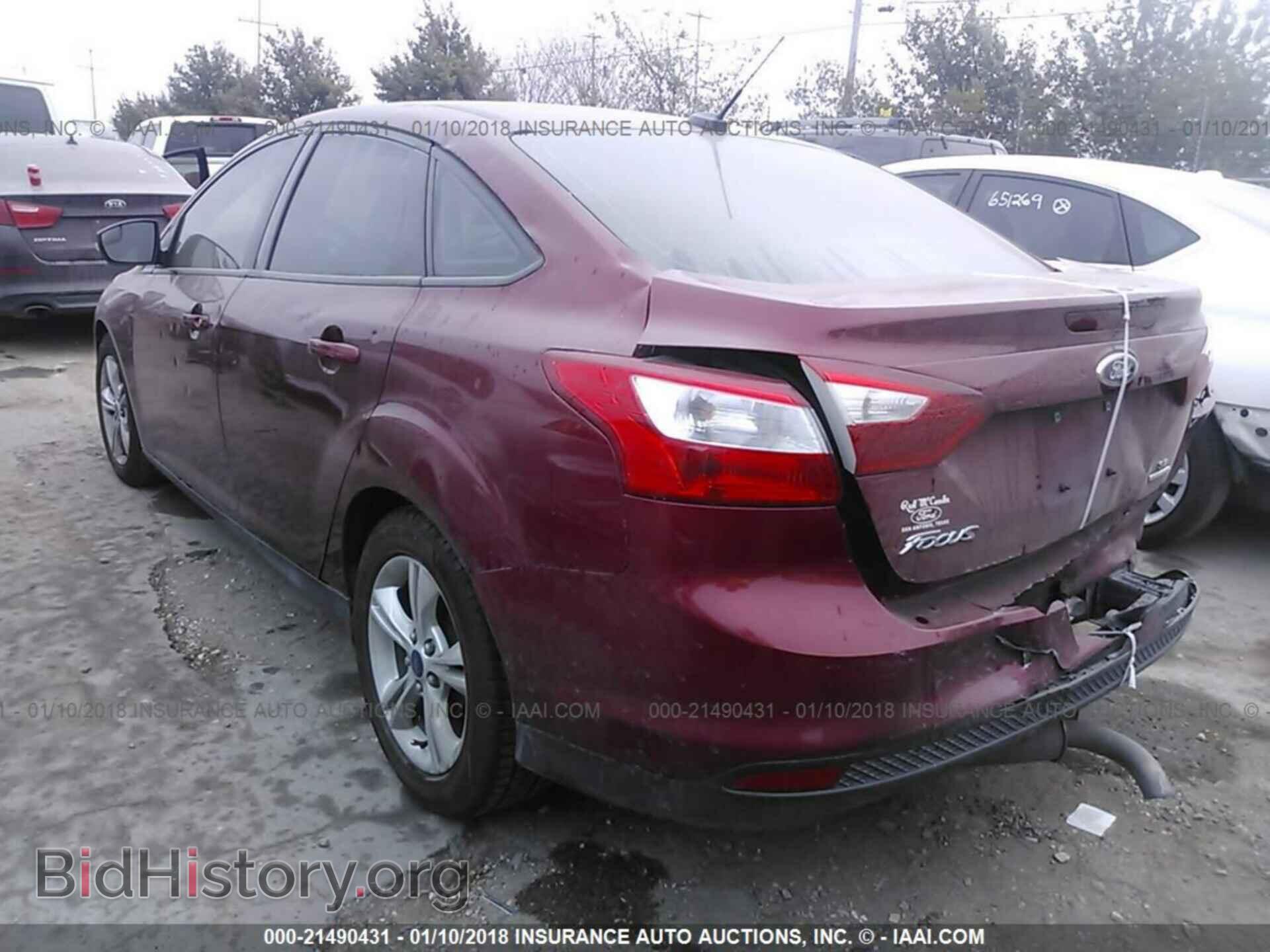 2014 Ford Focus - VIN: 1FADP3F22EL236331 - Photo 3