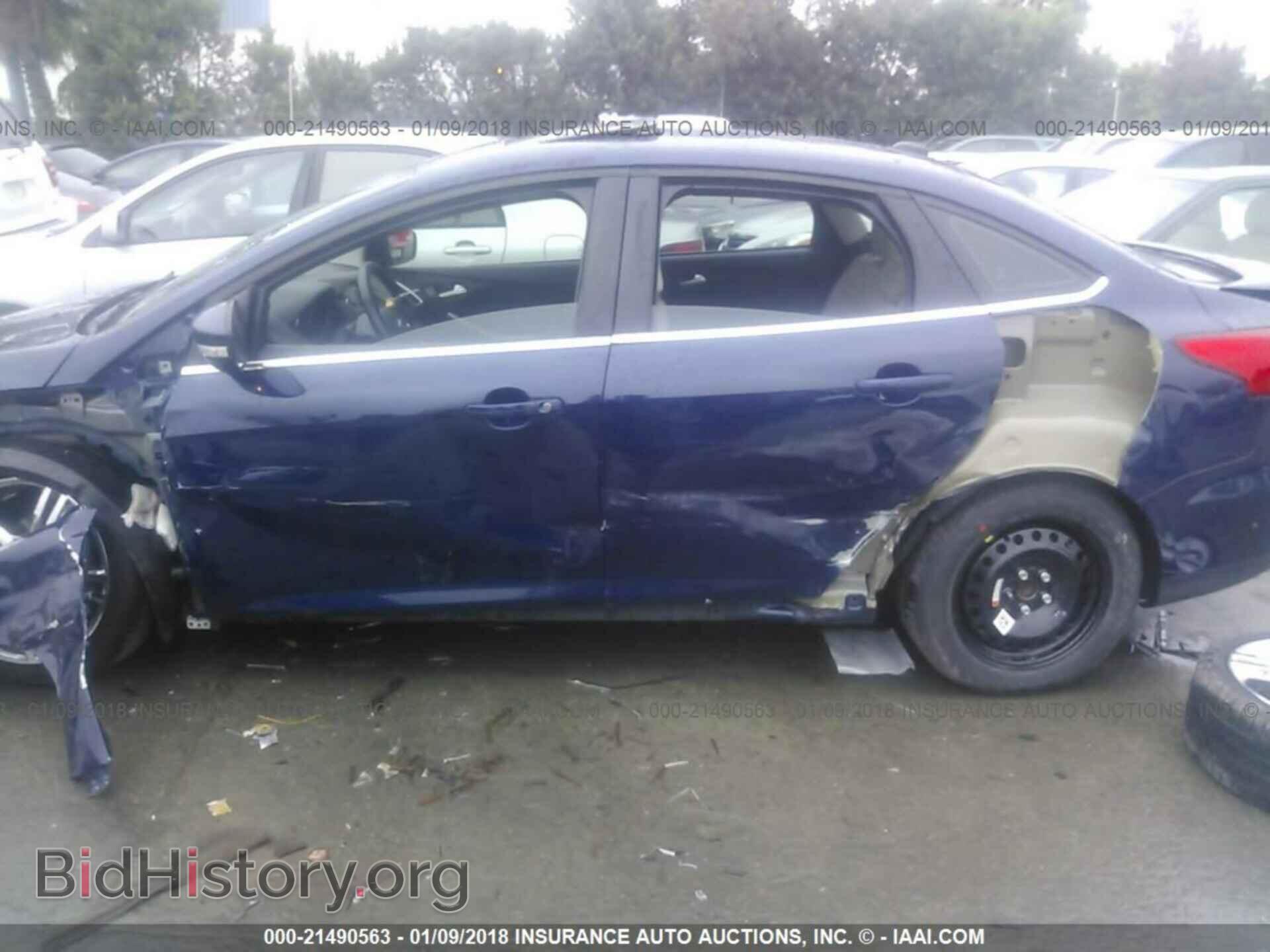 2016 Ford Focus - VIN: 1FADP3J2XGL319399 - Фото 6