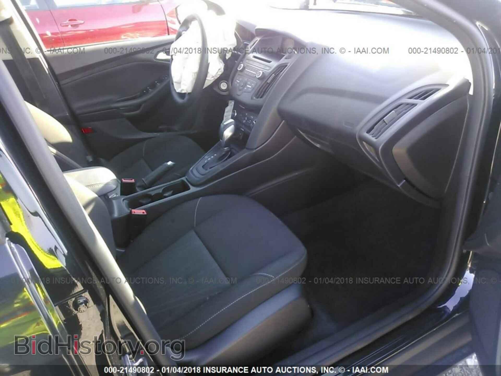2015 Ford Focus - VIN: 1FADP3F27FL260514 - Photo 5