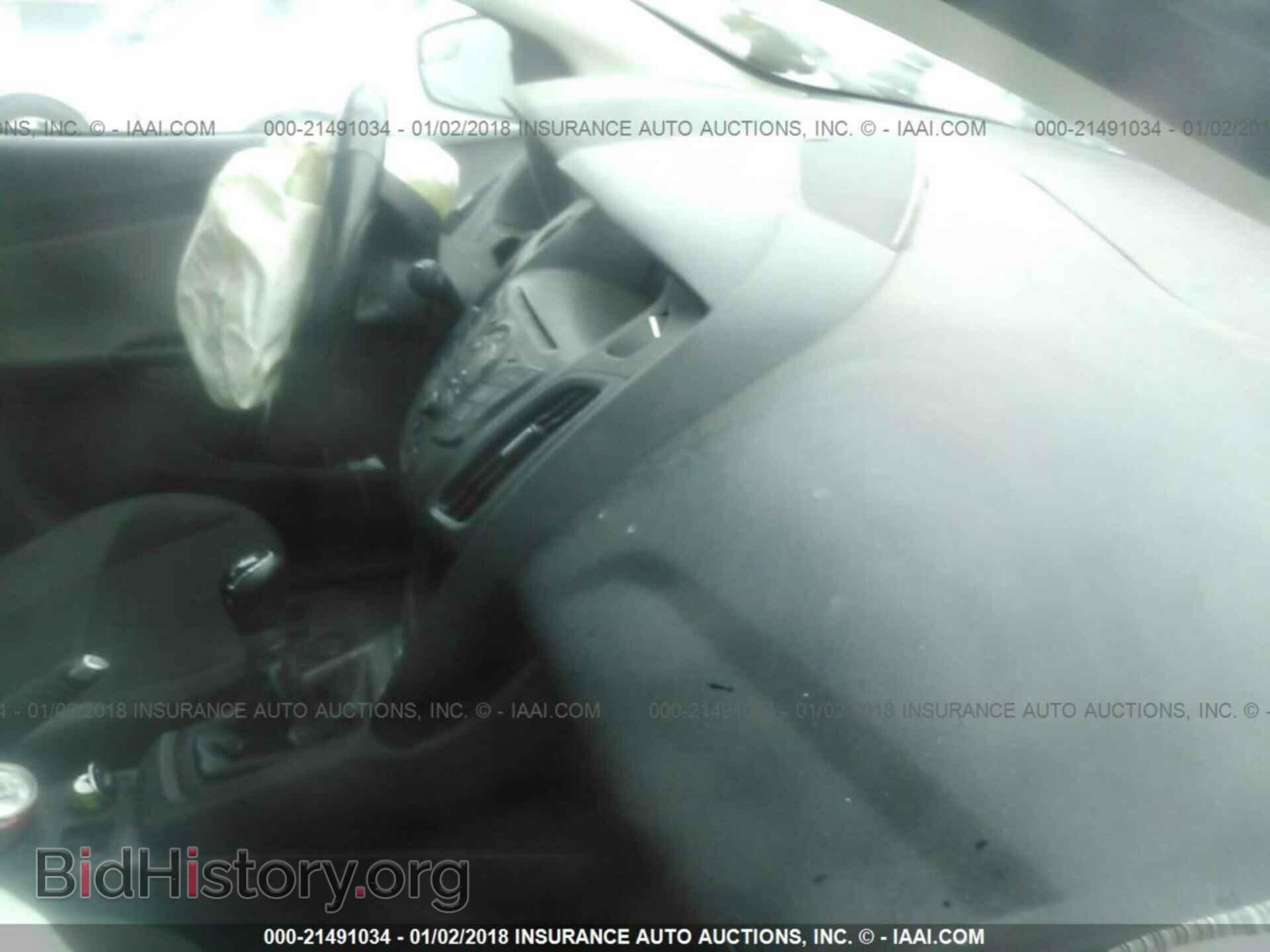 2012 Ford Focus - VIN: 1FAHP3E20CL120366 - Photo 5