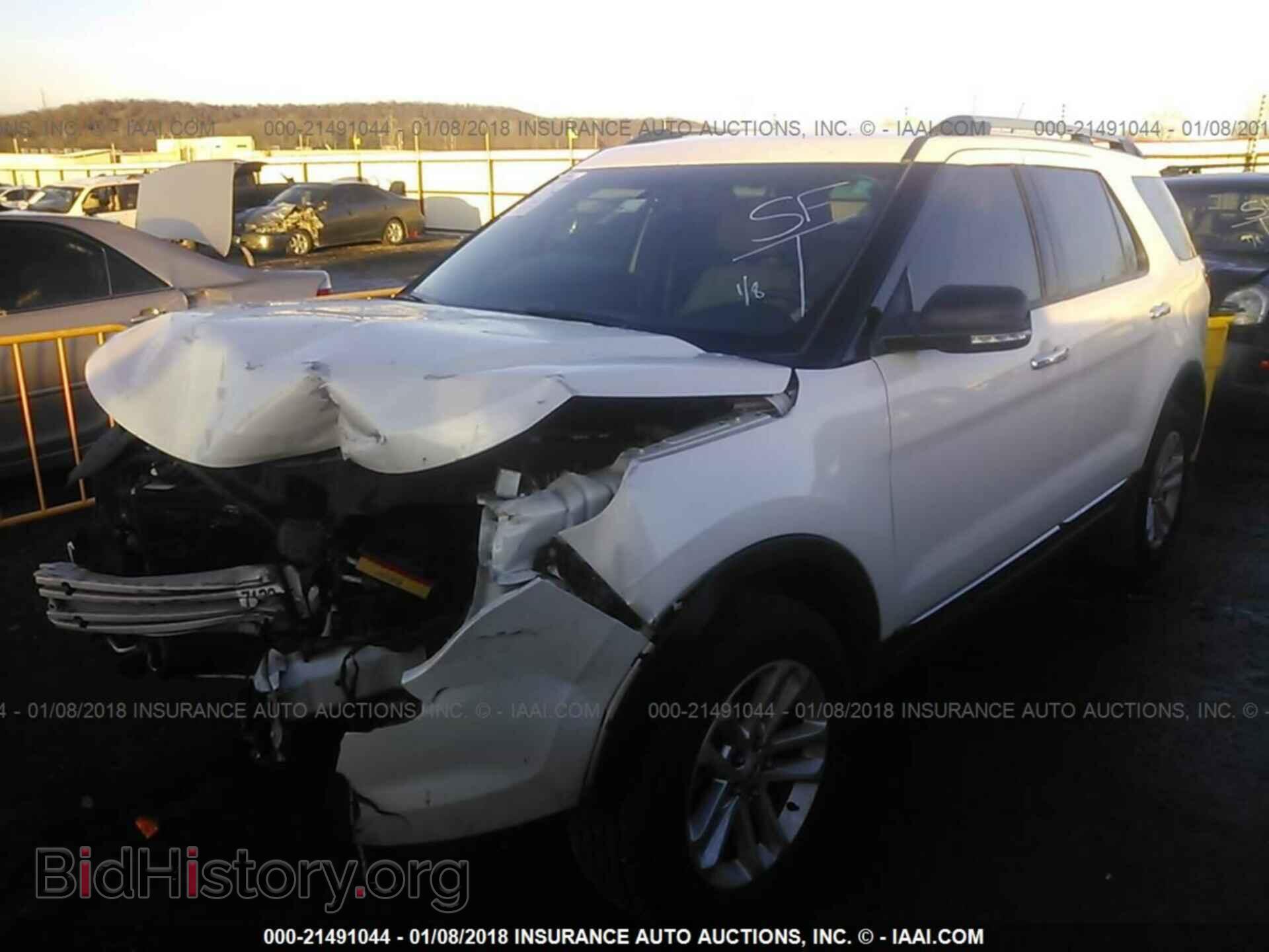 2015 Ford Explorer - VIN: 1FM5K8D85FGB18331 - Photo 2