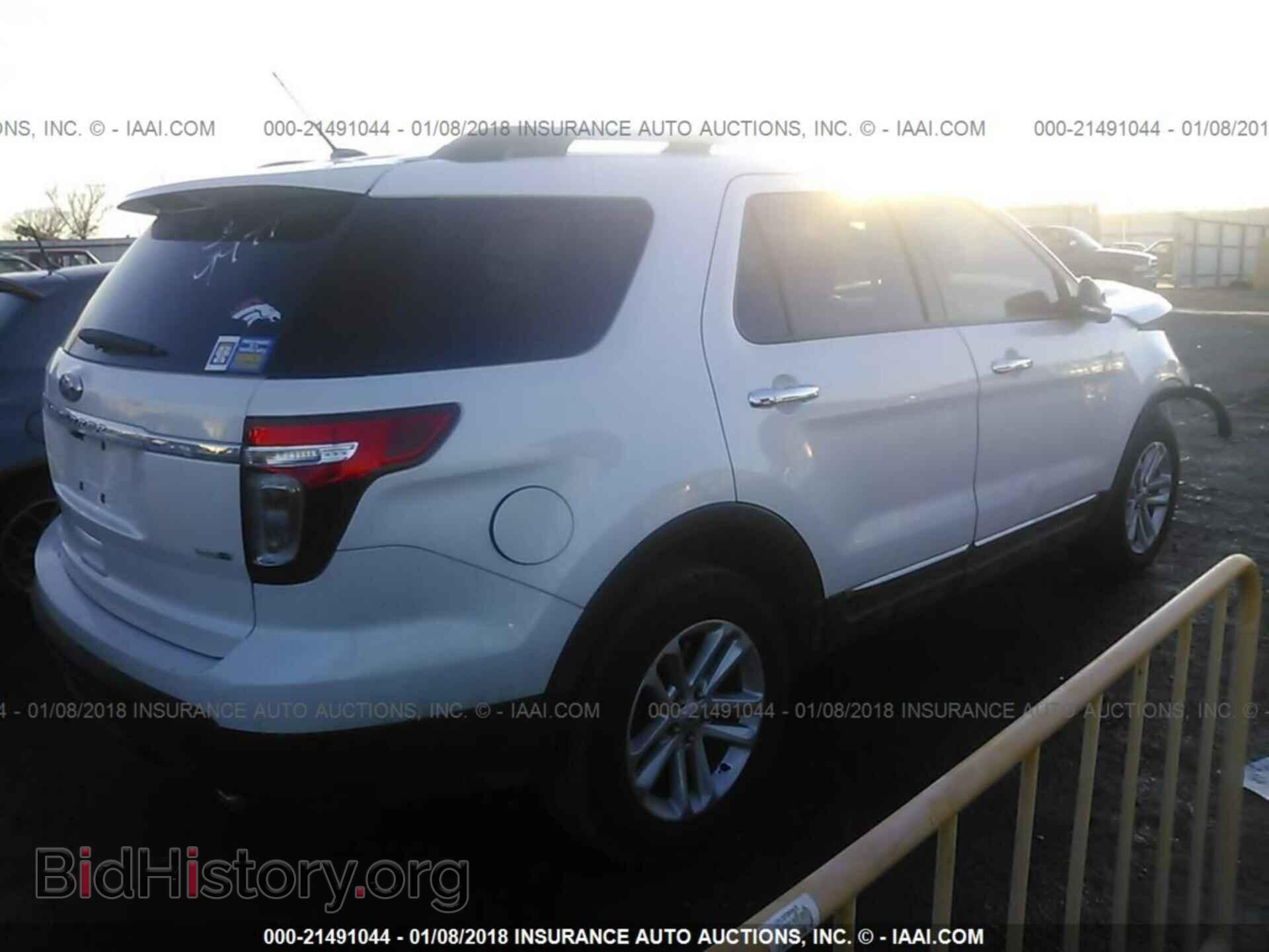 2015 Ford Explorer - VIN: 1FM5K8D85FGB18331 - Photo 4