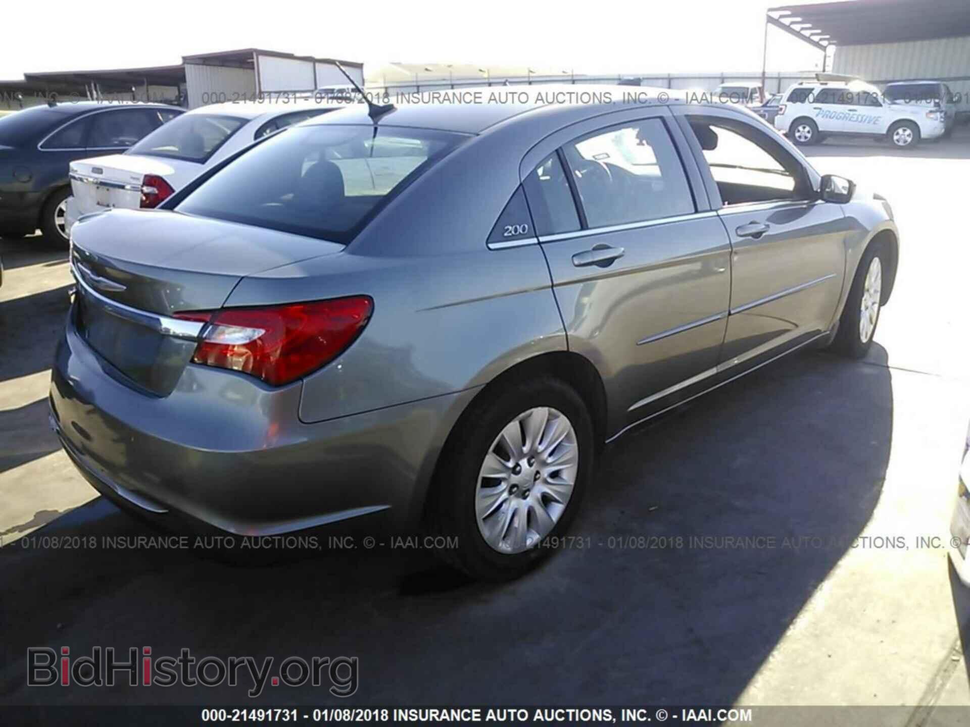 2012 Chrysler 200 - VIN: 1C3CCBAB3CN205405 - Фото 4