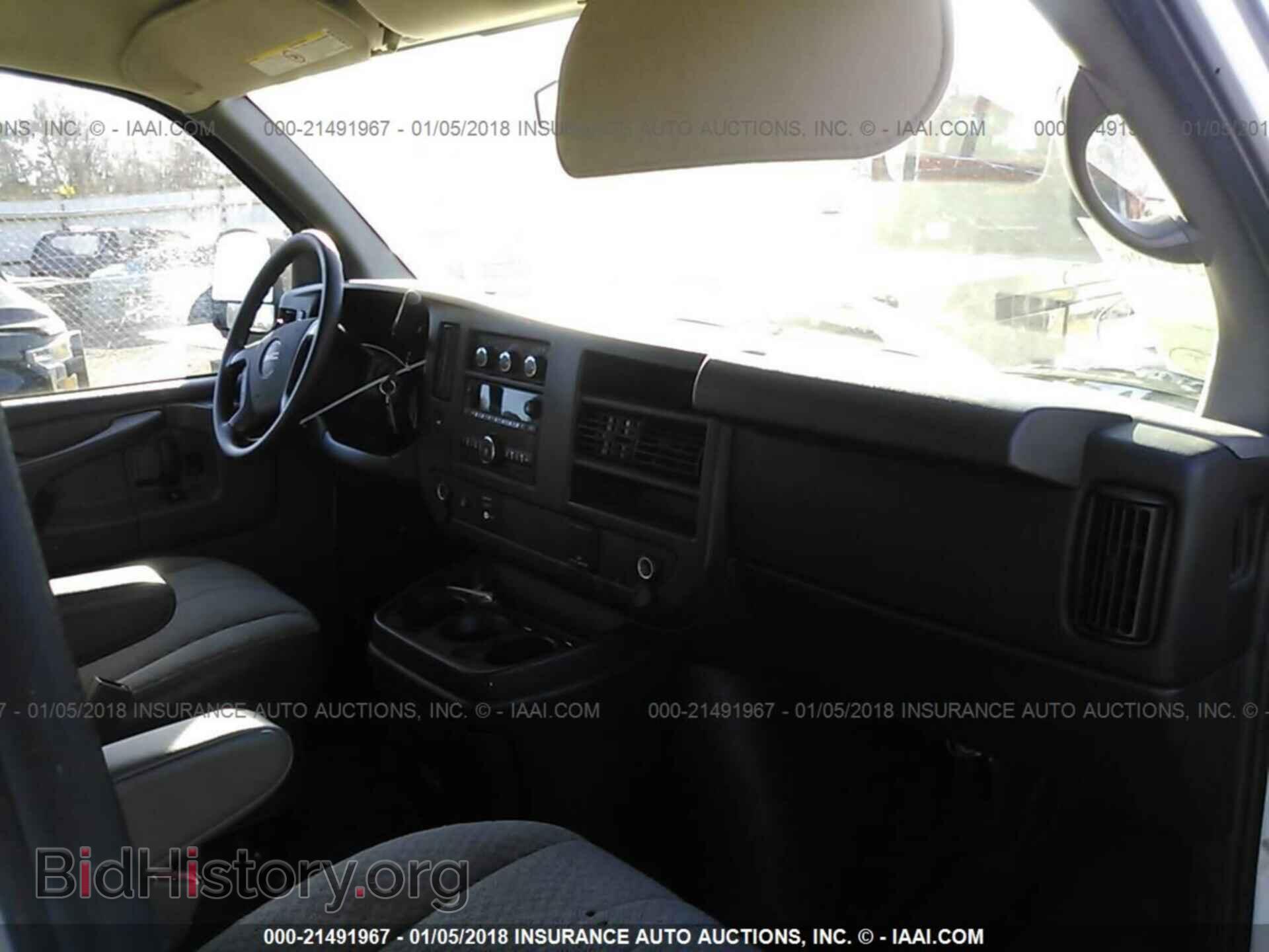 2015 Gmc Savana - VIN: 1GTW7FCF4F1115230 - Фото 5