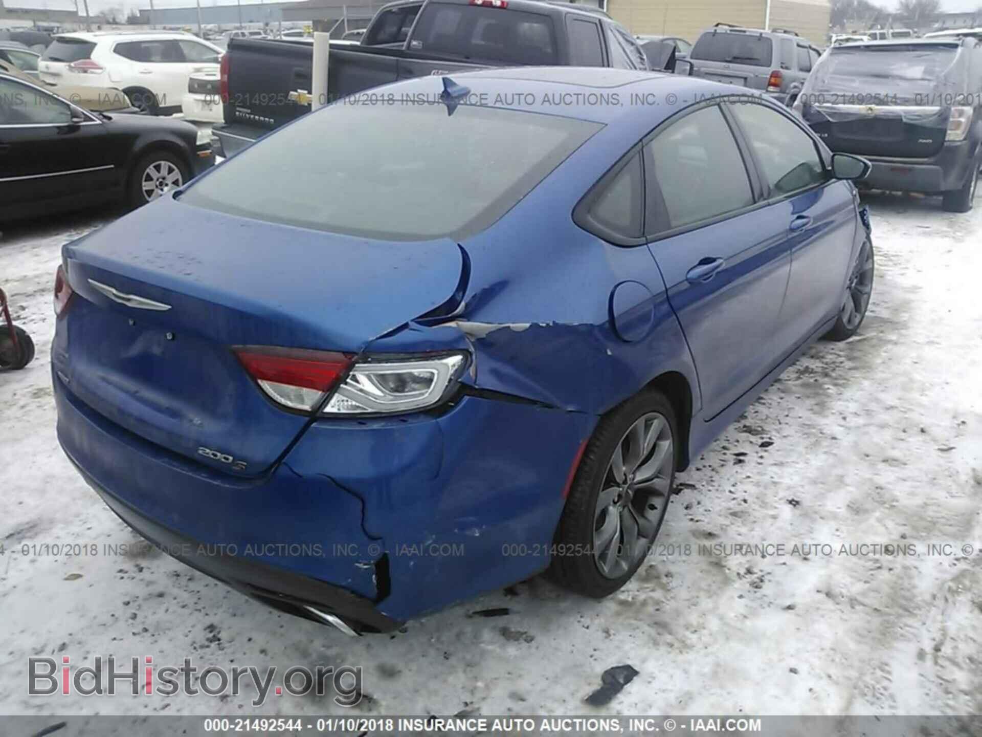 2015 Chrysler 200 - VIN: 1C3CCCDG5FN644204 - Photo 4