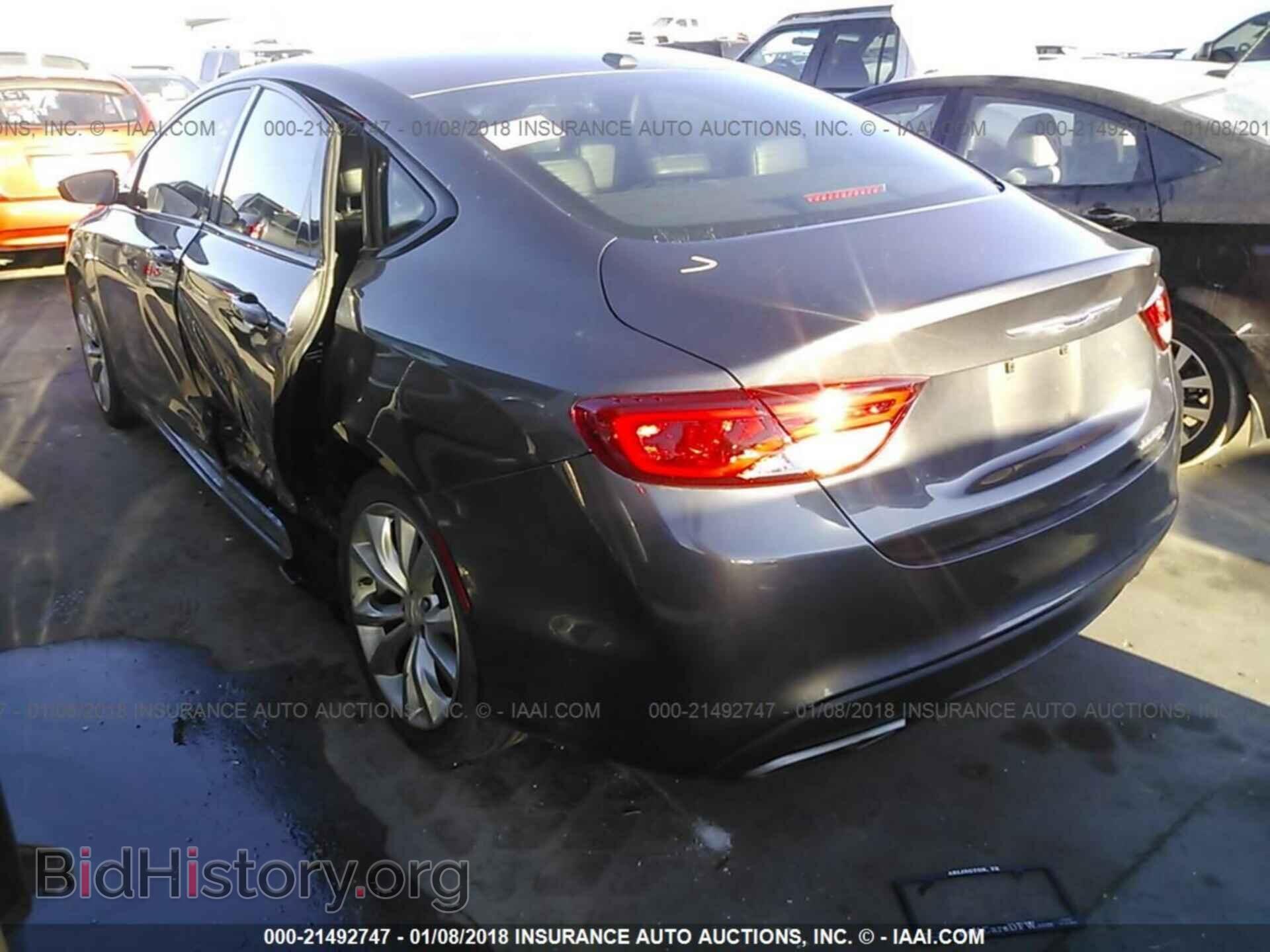 2015 Chrysler 200 - VIN: 1C3CCCBB5FN640936 - Photo 3