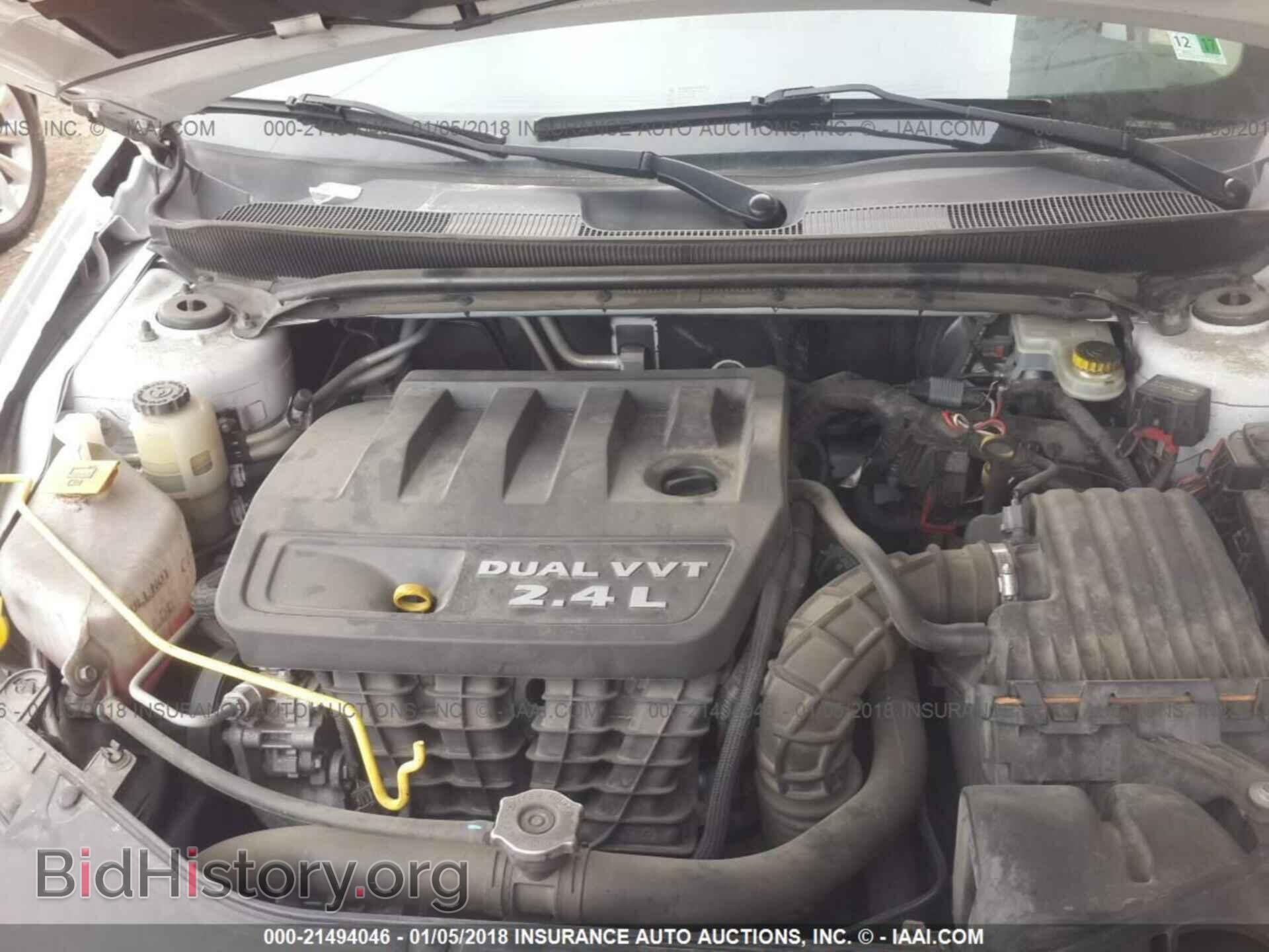 2014 Chrysler 200 - VIN: 1C3CCBAB8EN205726 - Фото 10