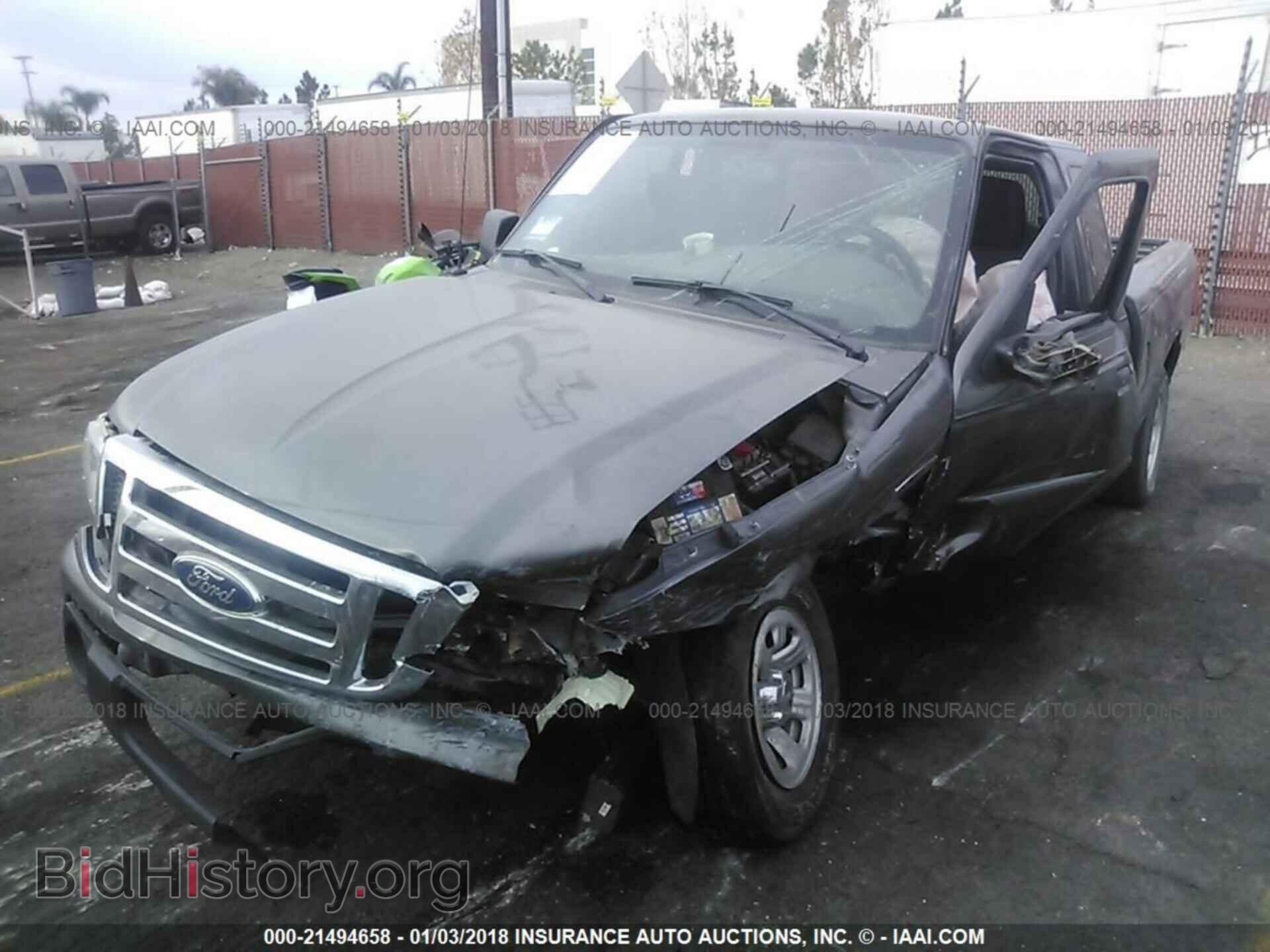 2011 Ford Ranger - VIN: 1FTKR1EEXBPB05454 - Фото 2