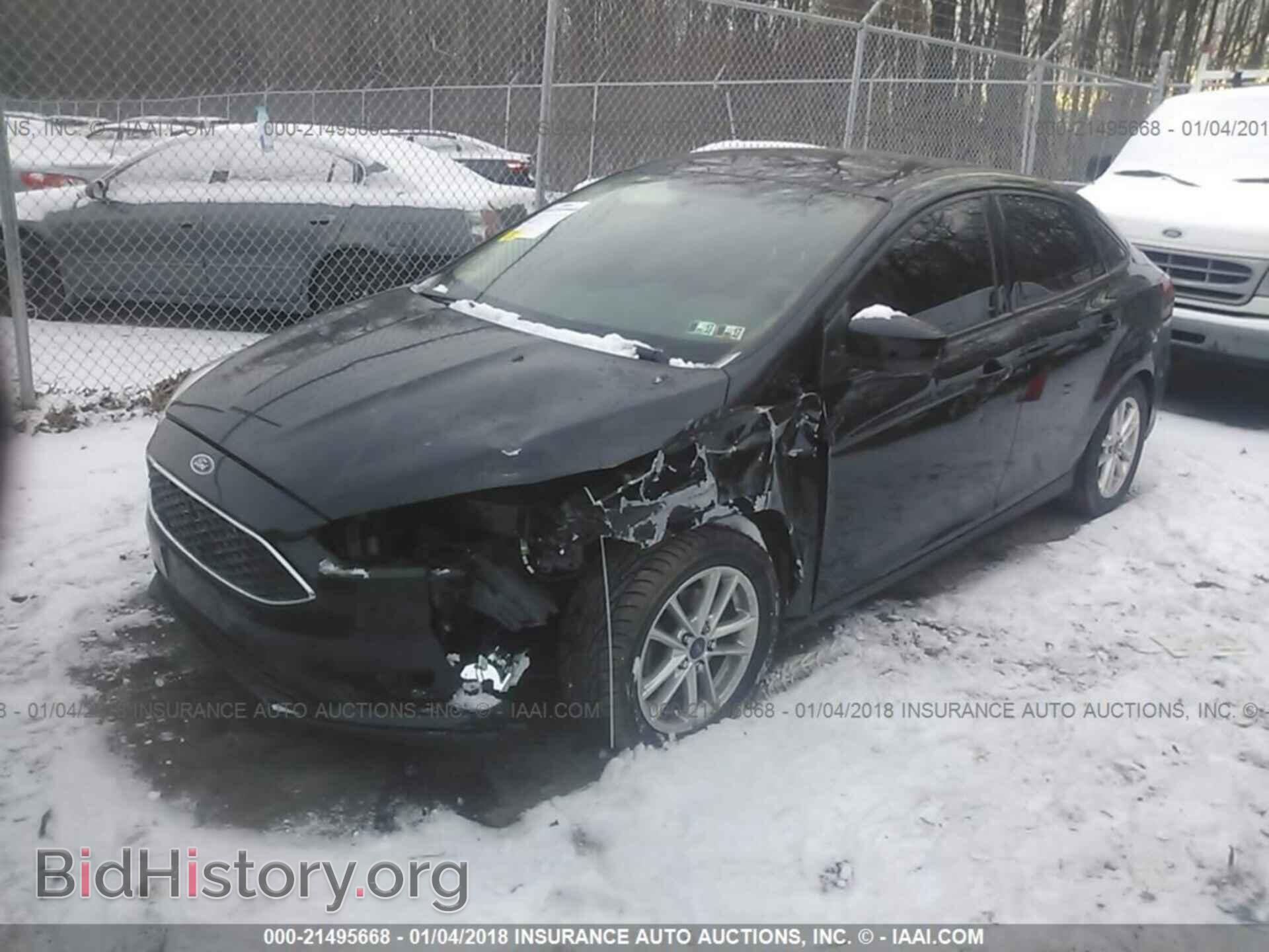 2015 Ford Focus - VIN: 1FADP3F23FL214078 - Photo 2