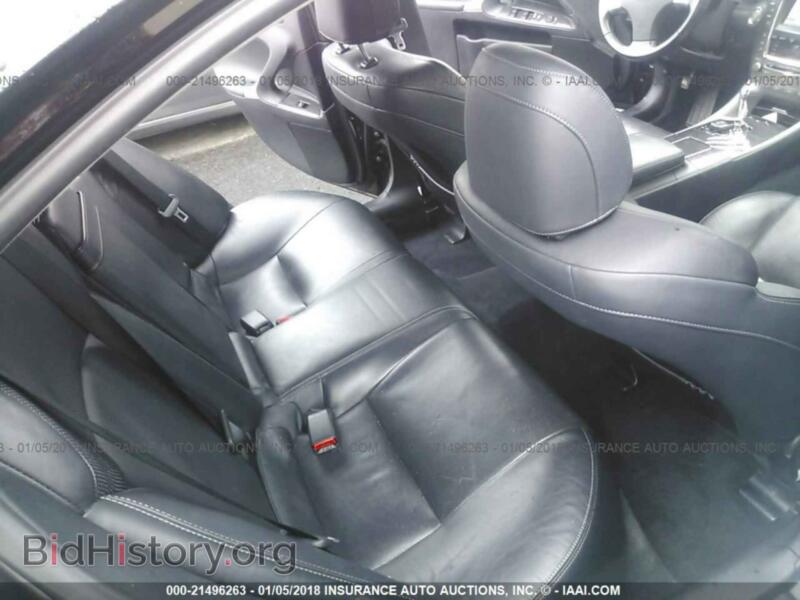 2012 Lexus IS (VIN JTHBF5C24C5157134) — фото 8 из 10
