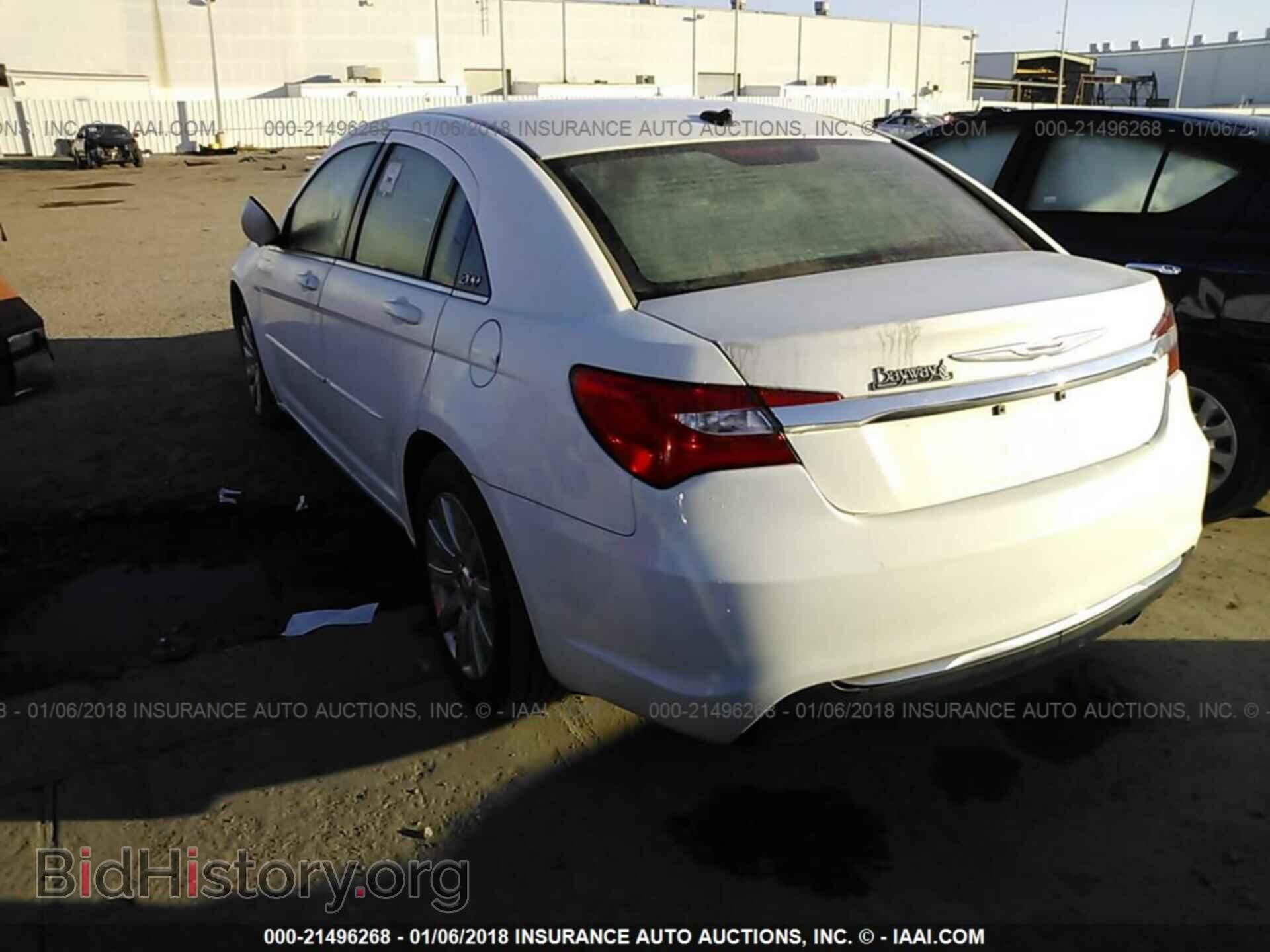 2013 Chrysler 200 - VIN: 1C3CCBBB9DN666396 - Фото 3