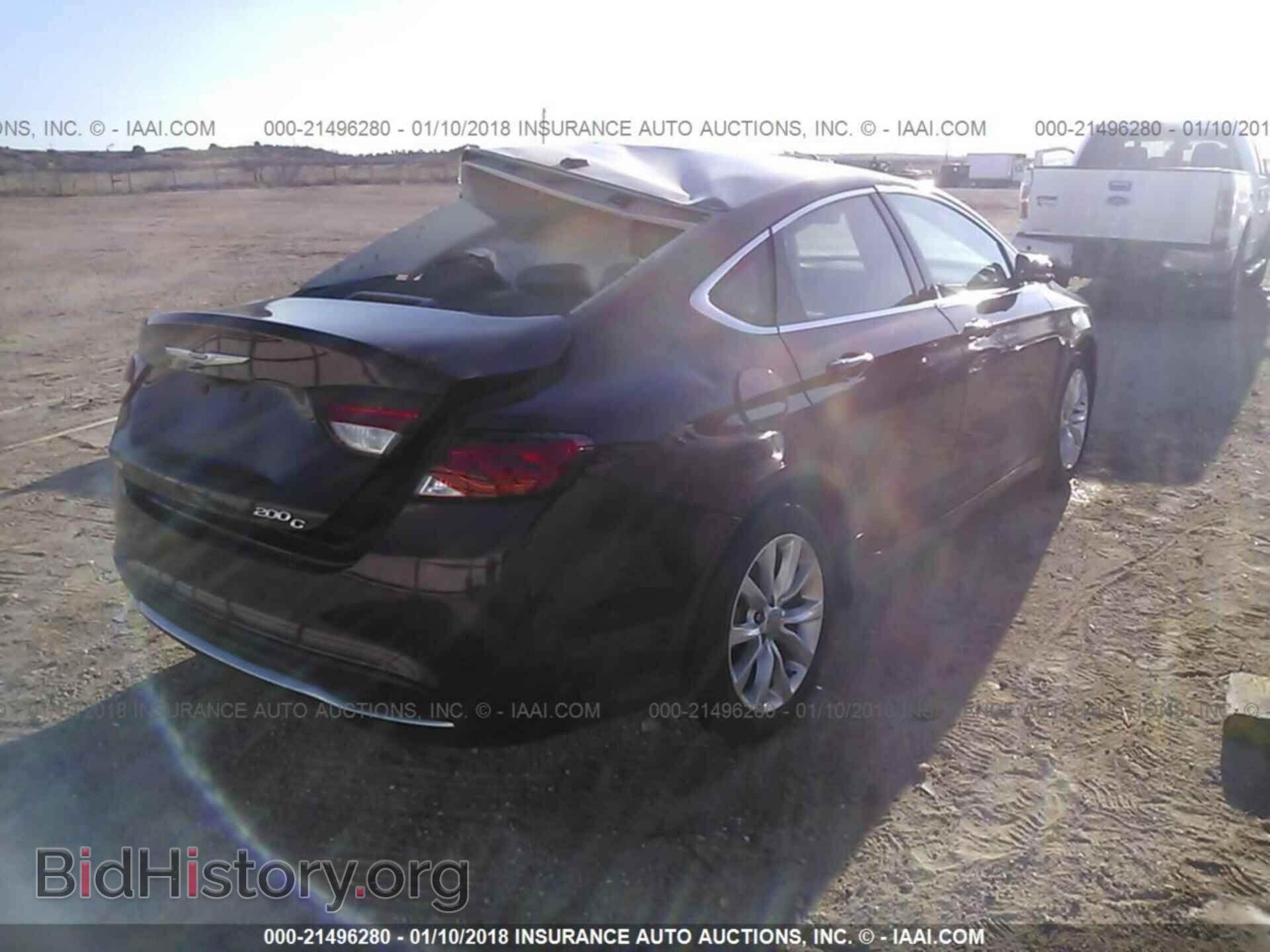 2015 Chrysler 200 - VIN: 1C3CCCCB3FN584008 - Photo 4