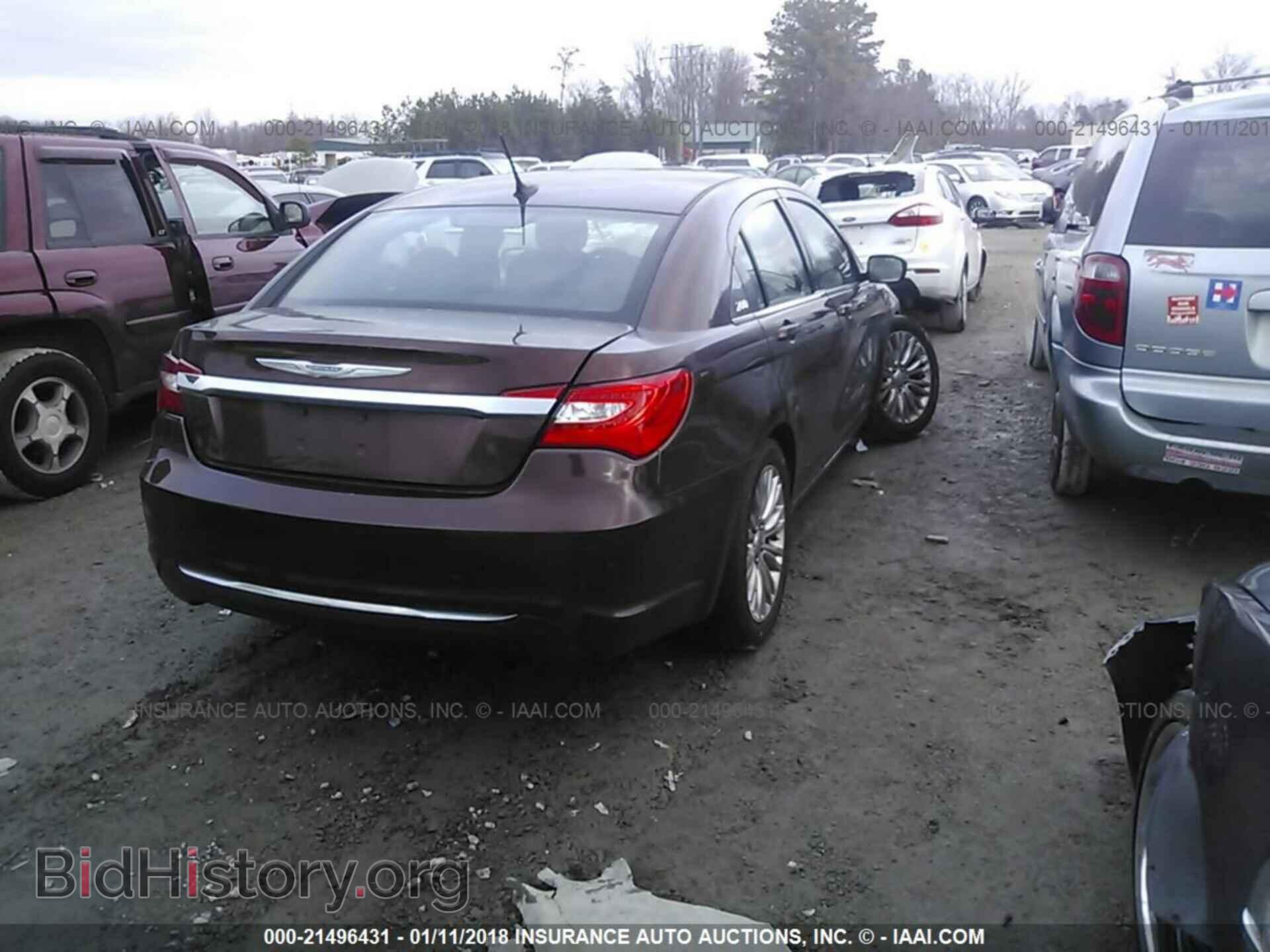 2013 Chrysler 200 - VIN: 1C3CCBAB1DN671576 - Photo 4