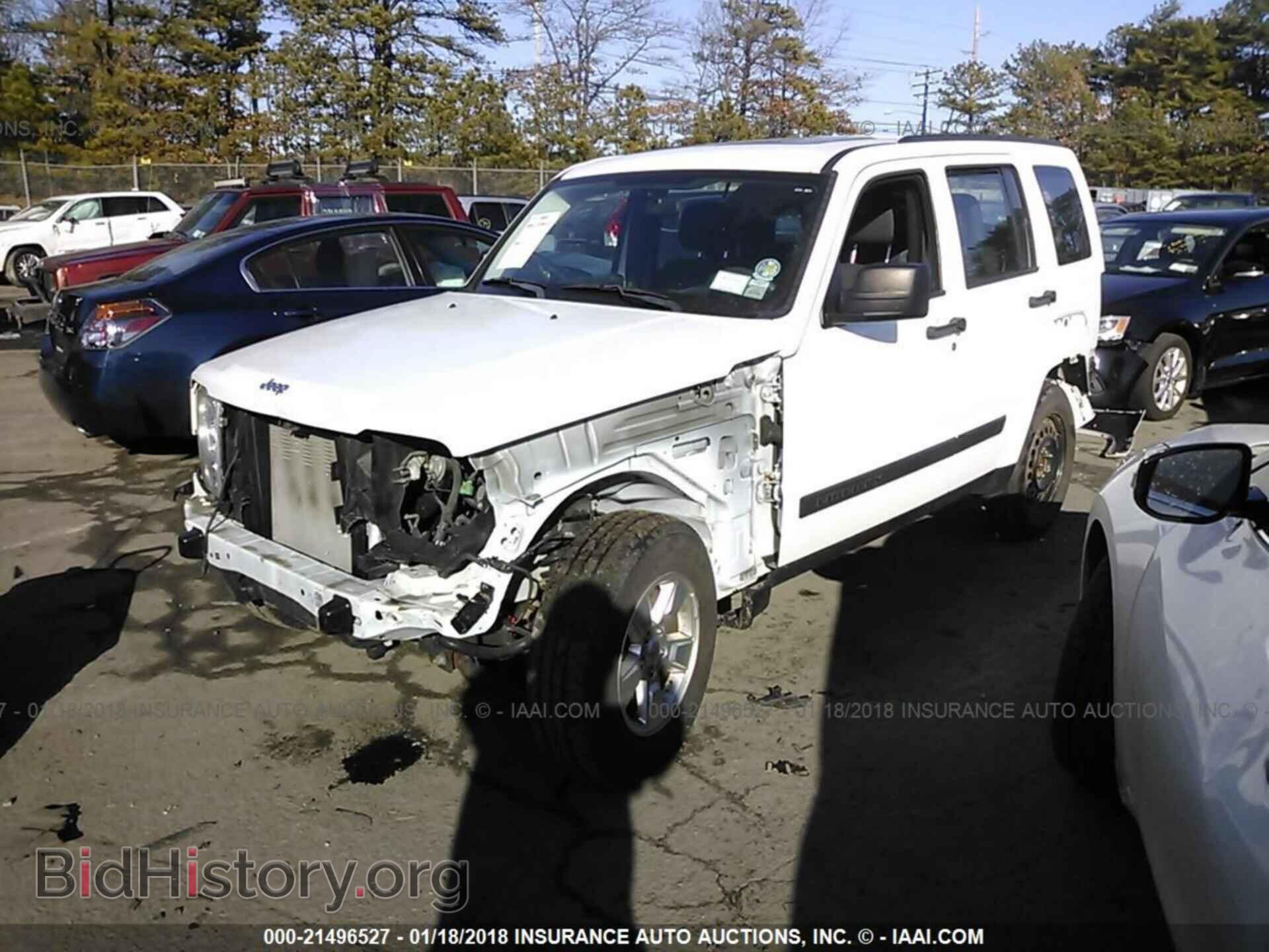 2012 Jeep Liberty - VIN: 1C4PJMAKXCW207287 - Фото 2