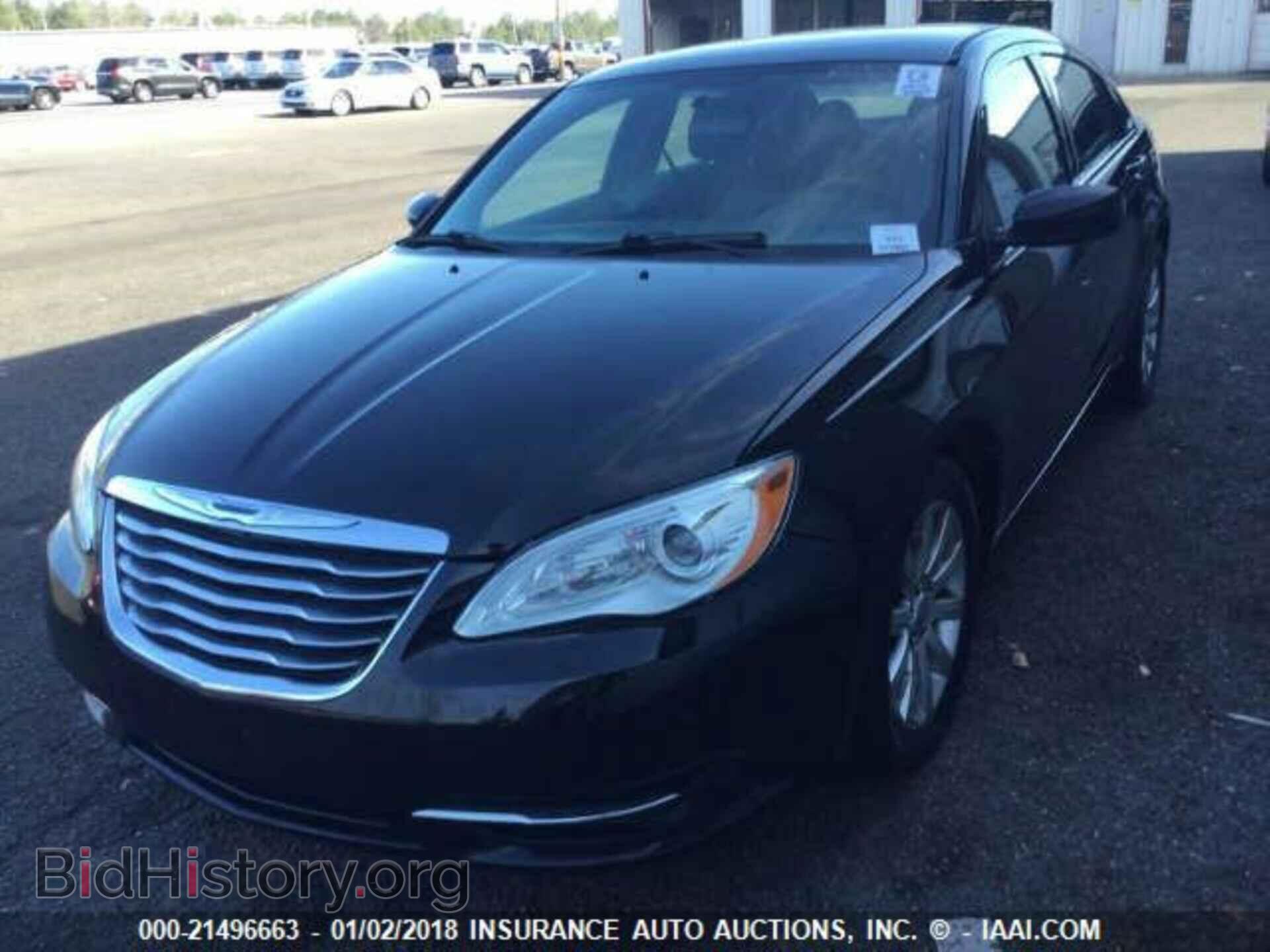 2013 Chrysler 200 - VIN: 1C3CCBBG4DN532147 - Photo 2