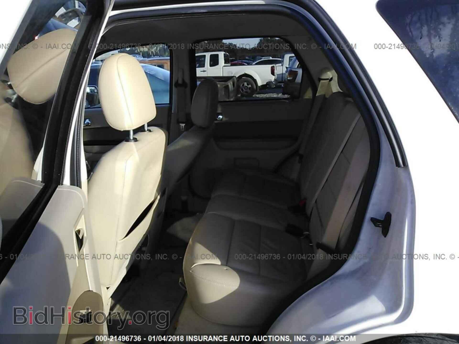 2011 Ford Escape - VIN: 1FMCU0E7XBKB36243 - Photo 8