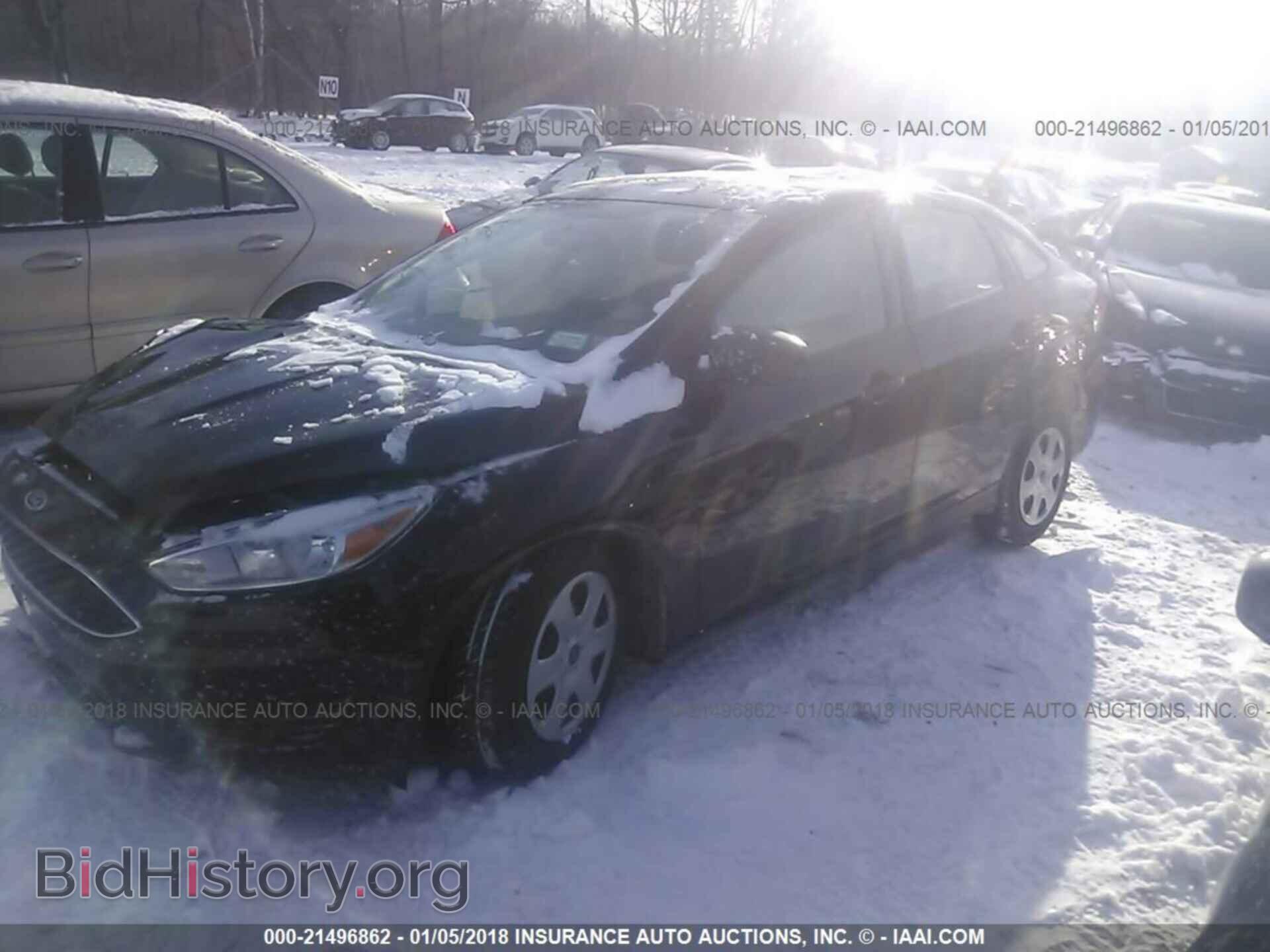 2017 Ford Focus - VIN: 1FADP3E23HL250888 - Фото 2