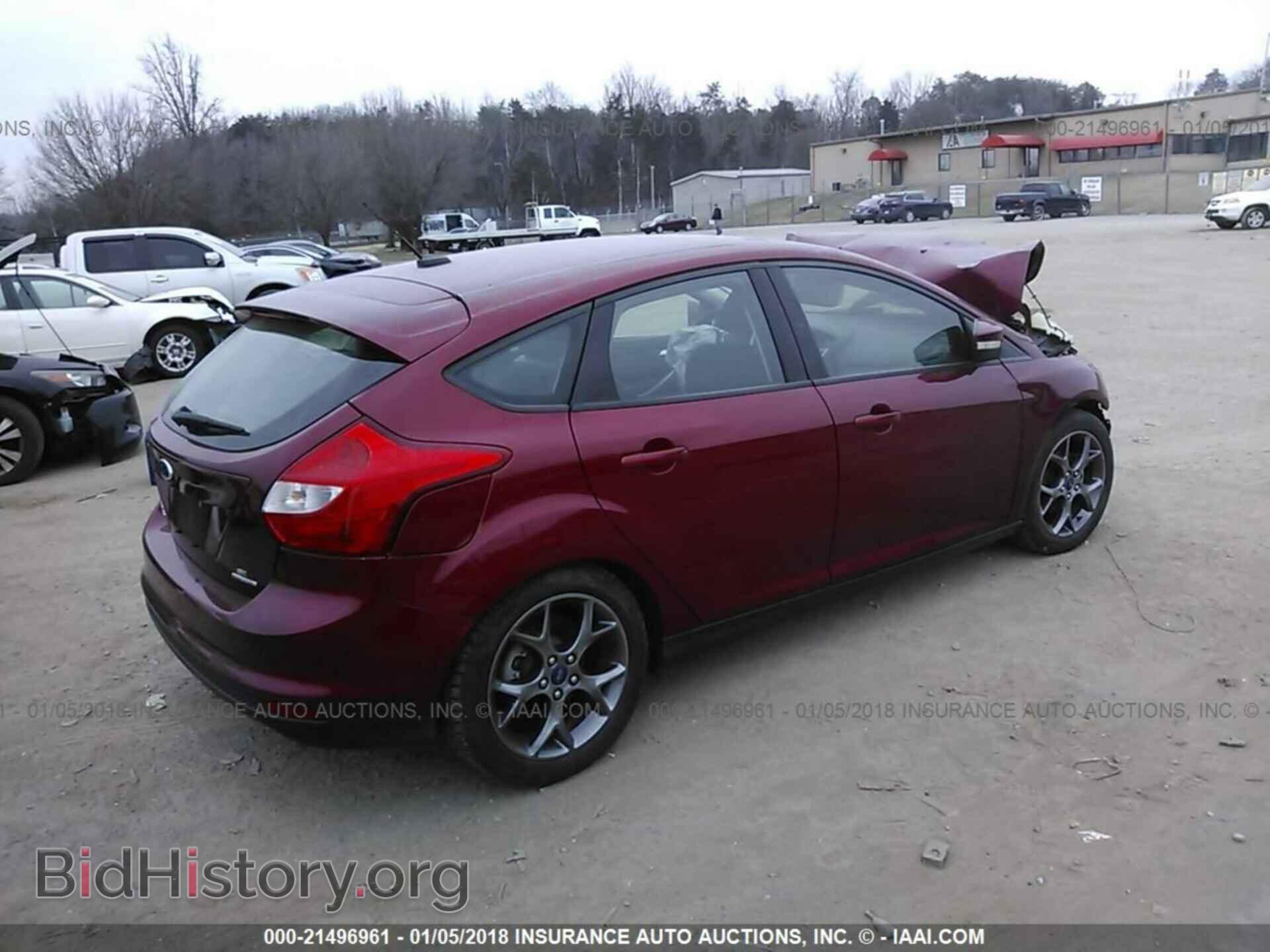2014 Ford Focus - VIN: 1FADP3K22EL179490 - Photo 4