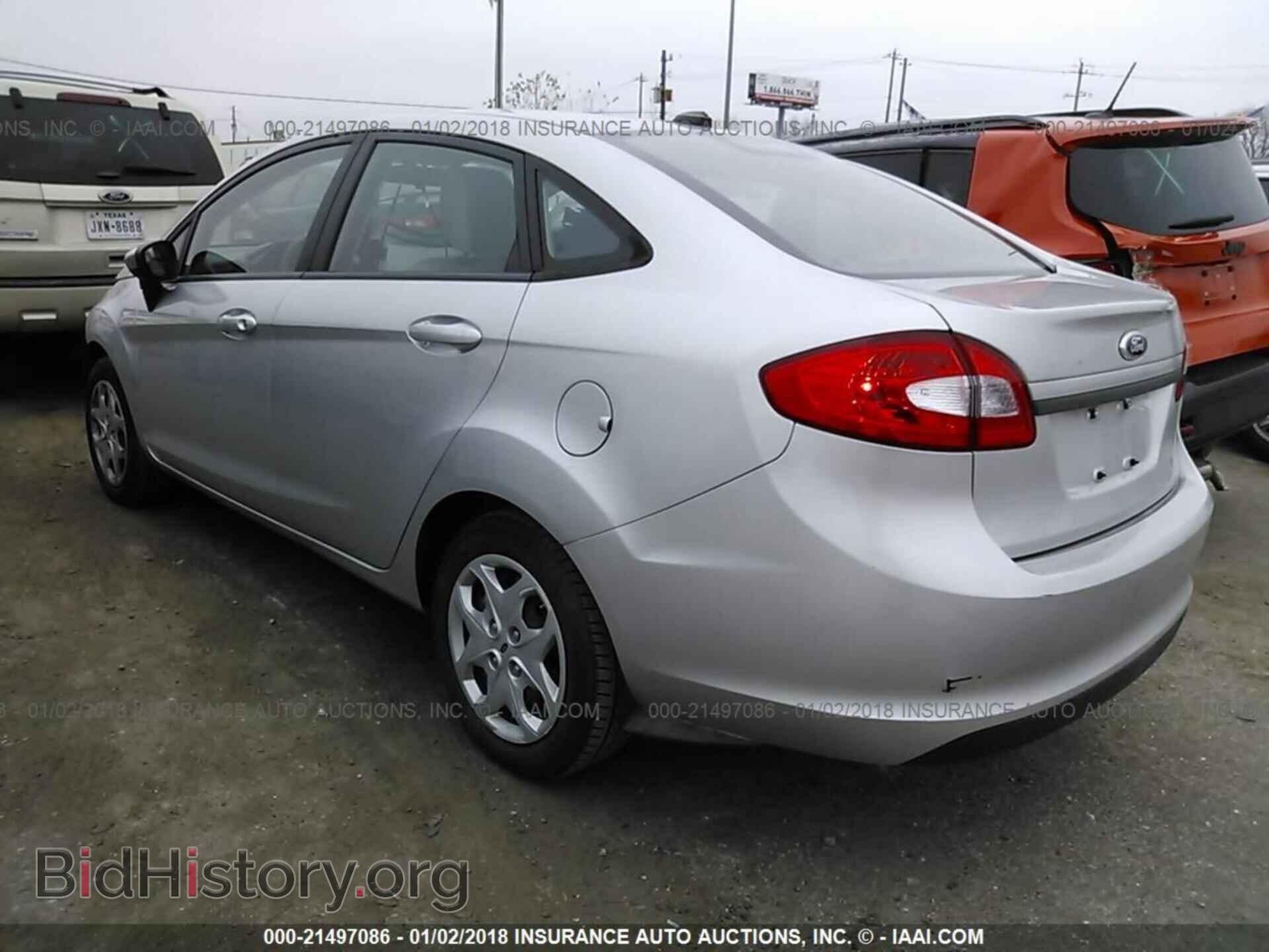 2013 Ford Fiesta - VIN: 3FADP4AJXDM165140 - Фото 3