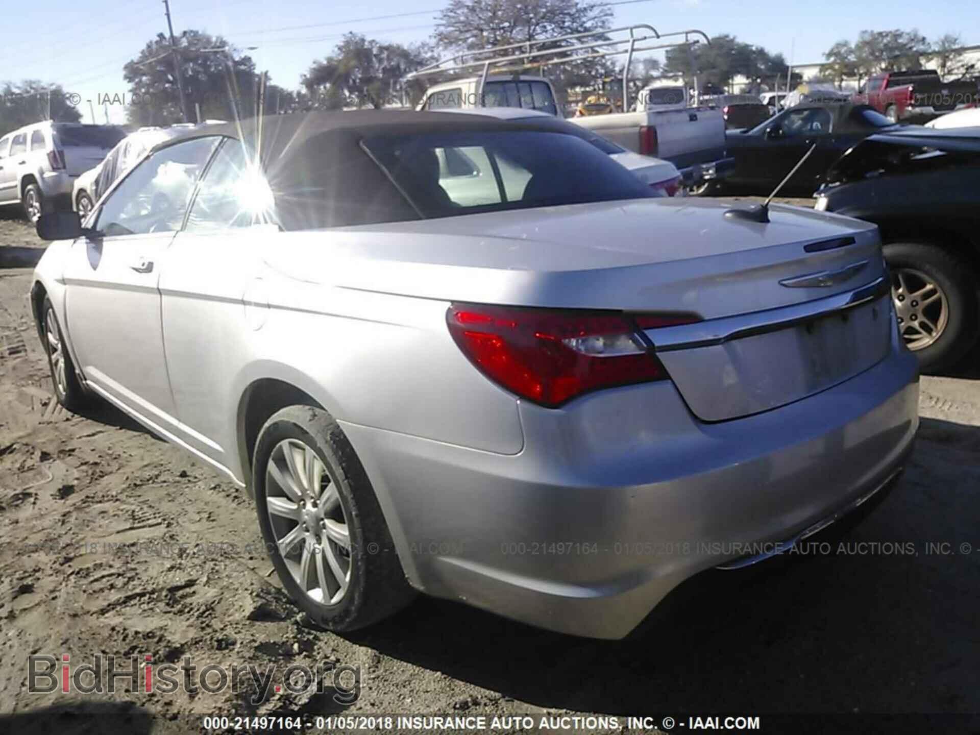 2012 Chrysler 200 - VIN: 1C3BCBEBXCN215516 - Photo 3