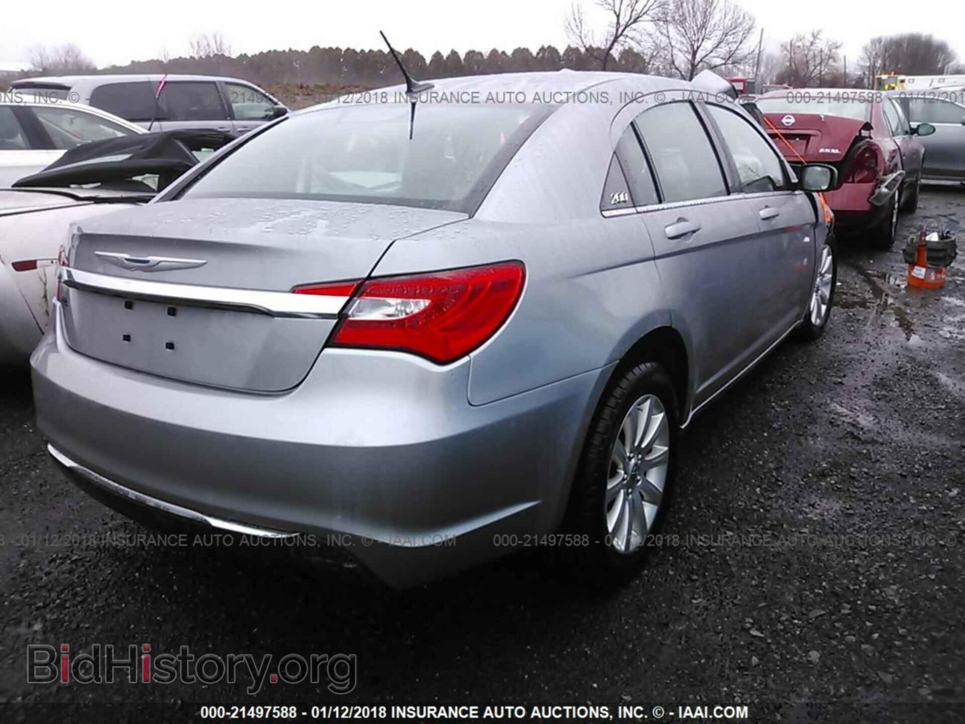 2013 Chrysler 200 - VIN: 1C3CCBBB9DN516627 - Фото 4
