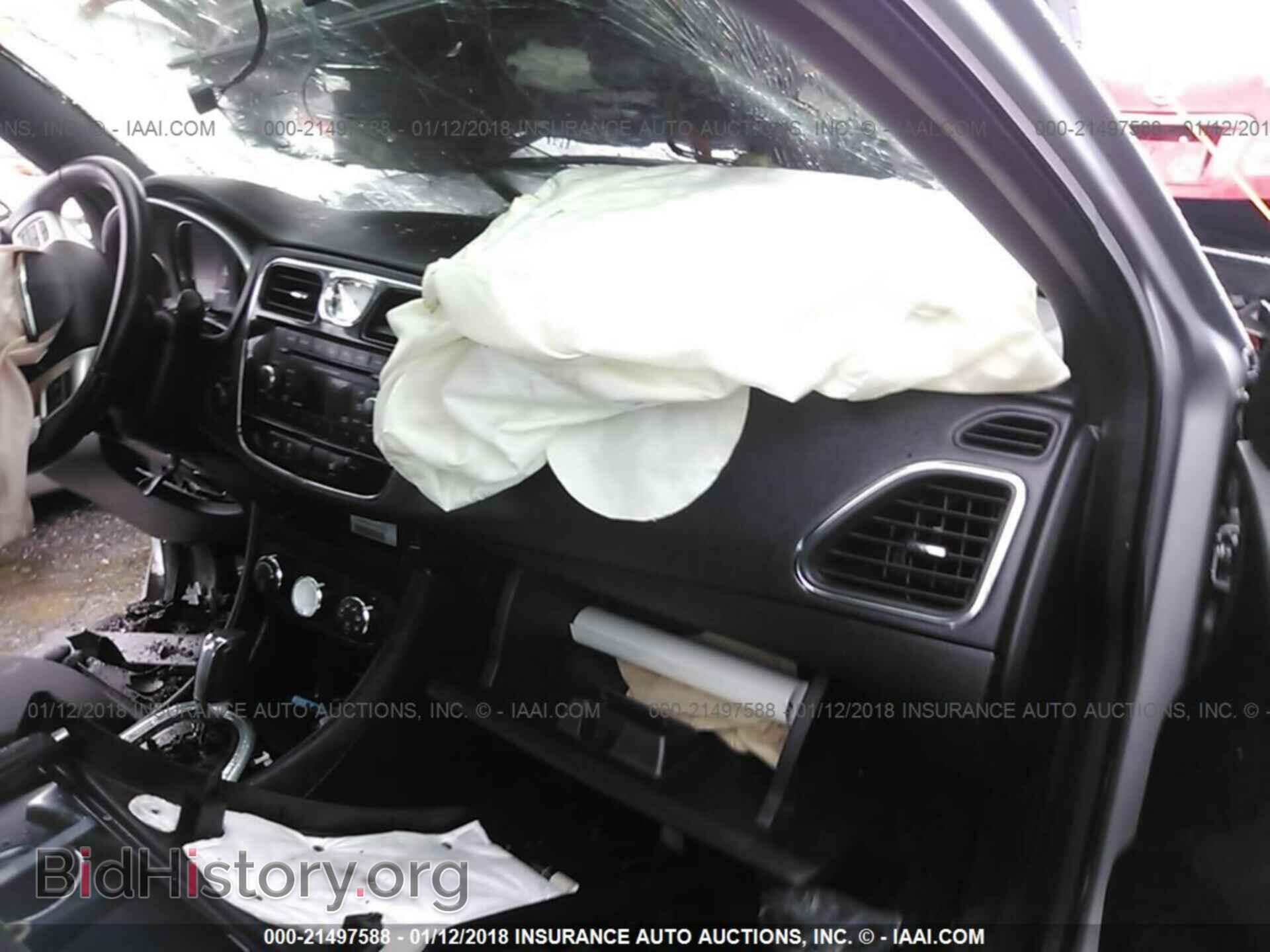 2013 Chrysler 200 - VIN: 1C3CCBBB9DN516627 - Фото 5