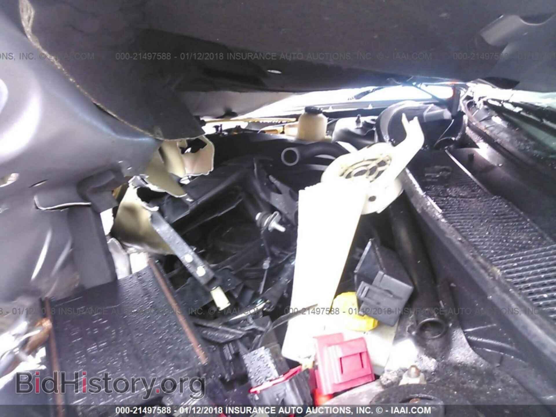 2013 Chrysler 200 - VIN: 1C3CCBBB9DN516627 - Фото 10
