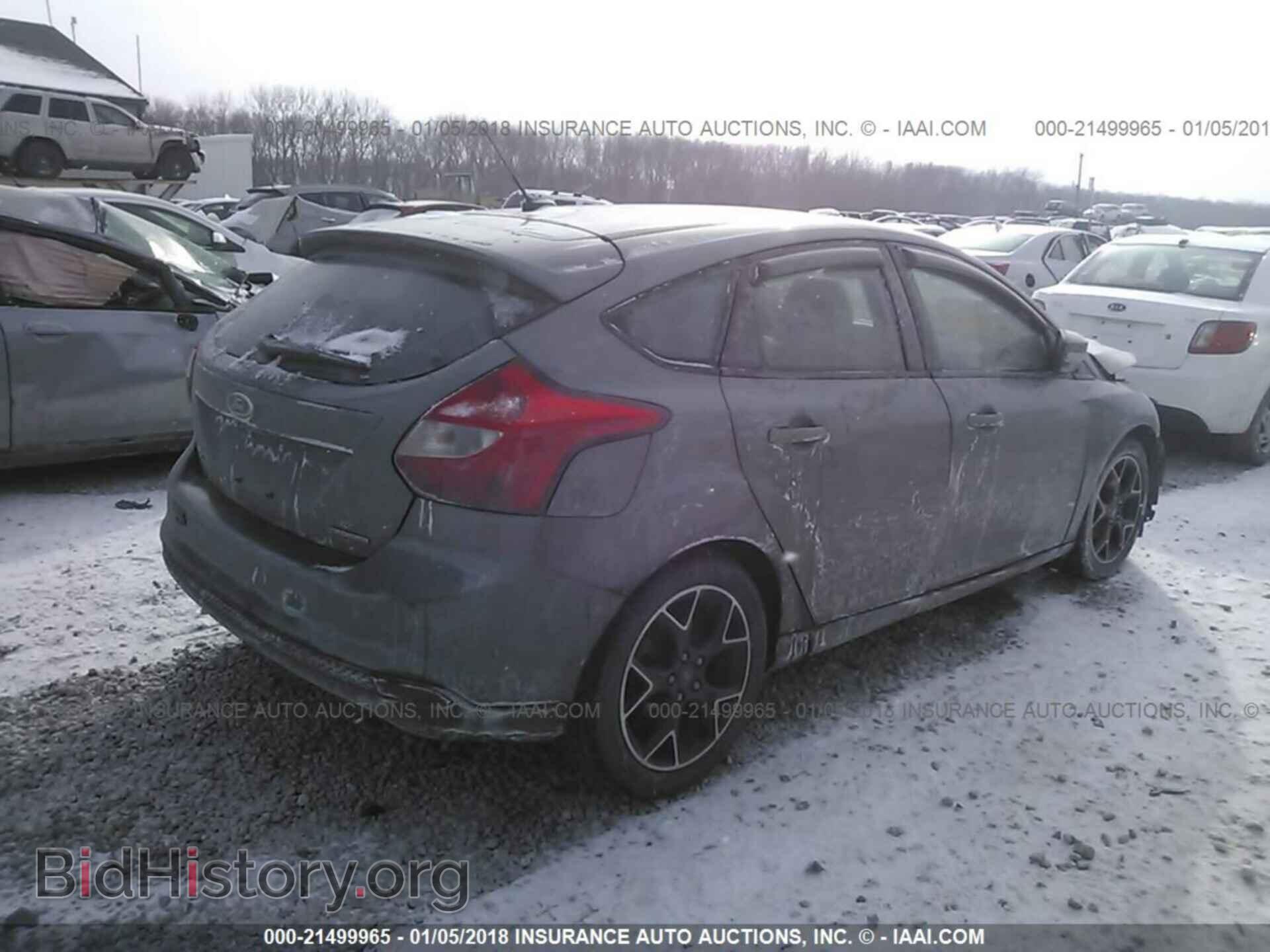 2013 Ford Focus - VIN: 1FADP3K23DL203875 - Фото 4