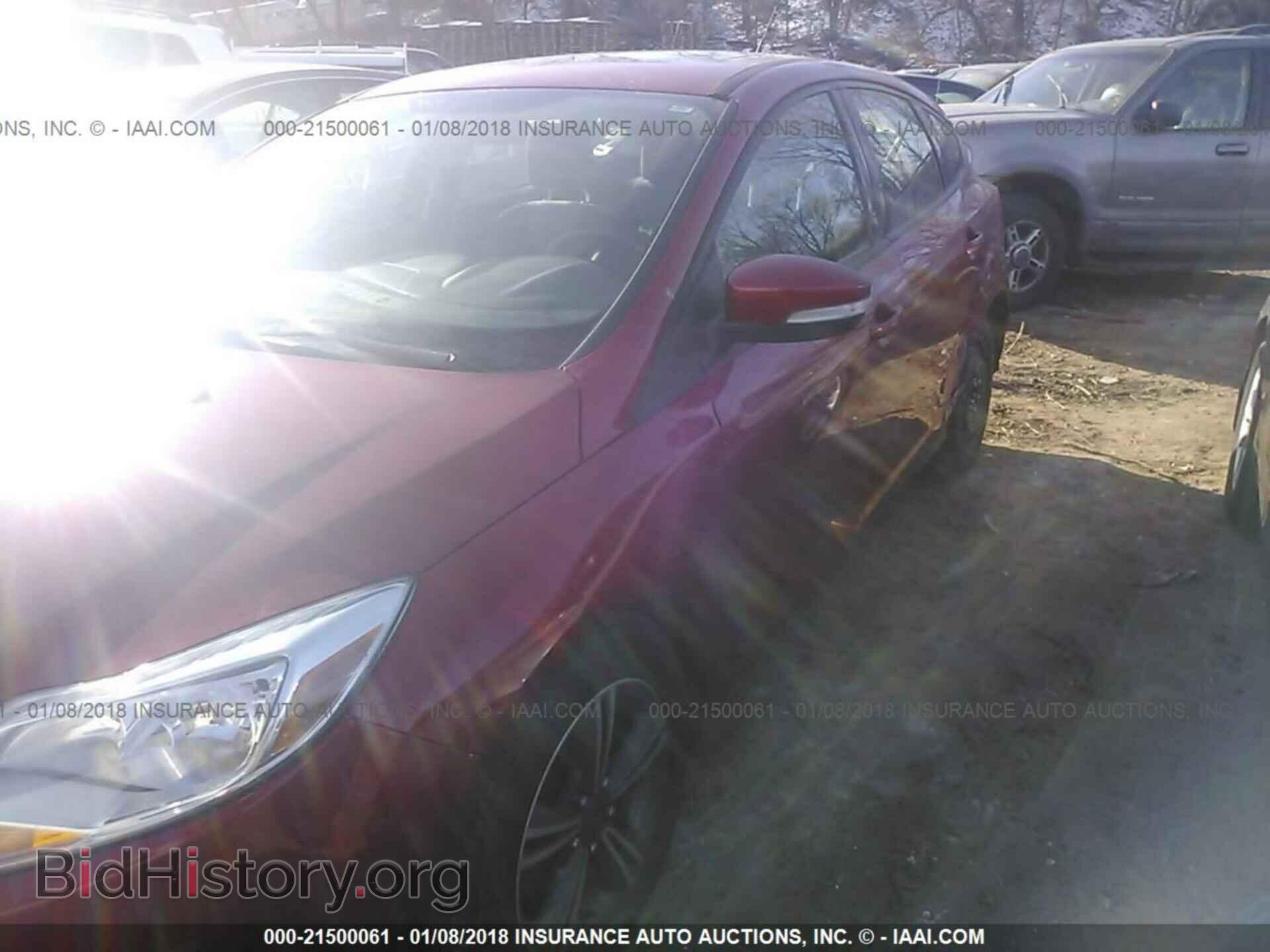 2012 Ford Focus - VIN: 1FAHP3K2XCL321244 - Фото 2