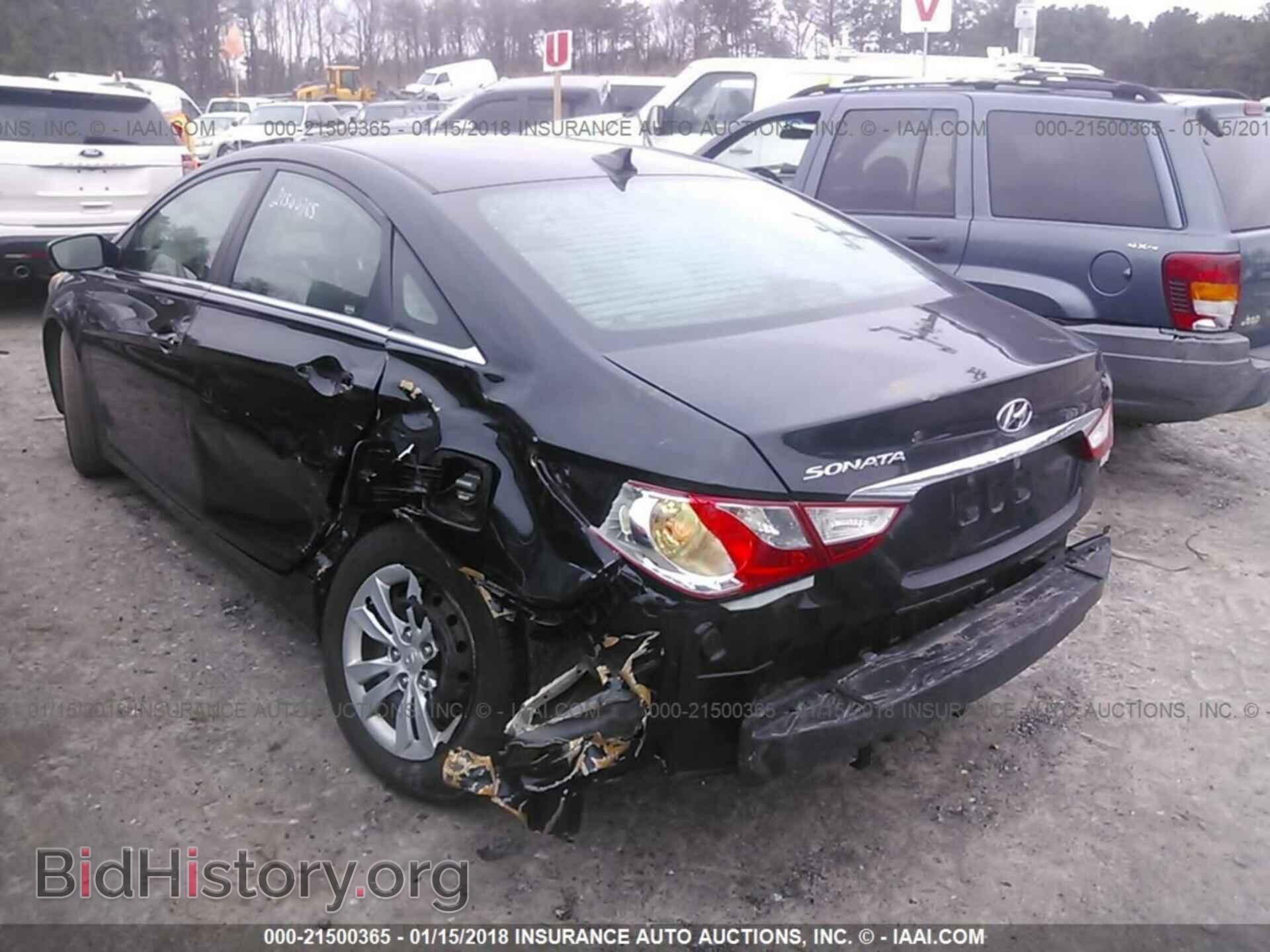 2012 Hyundai Sonata - VIN: 5NPEB4AC6CH447813 - Фото 3