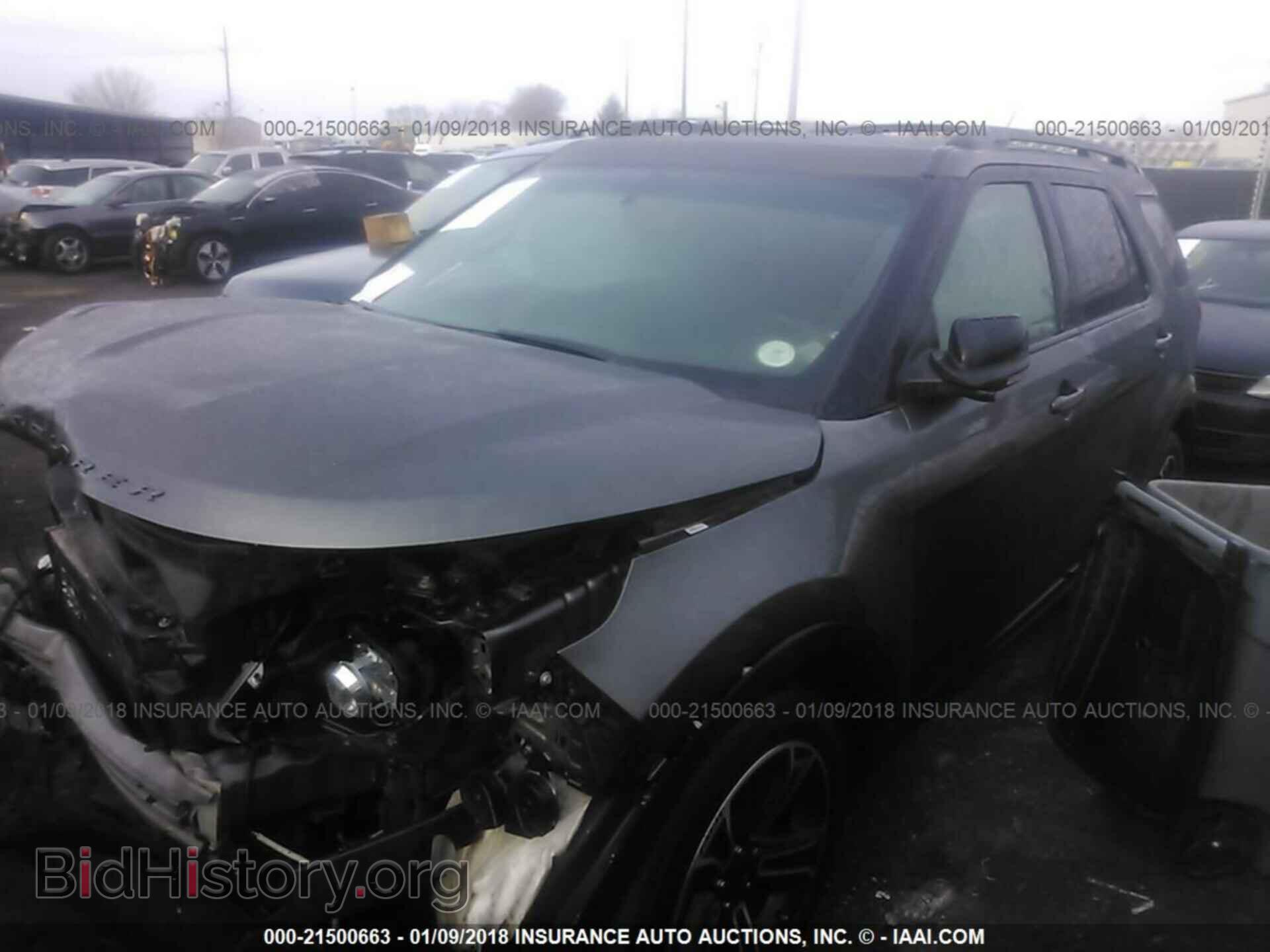 2015 Ford Explorer - VIN: 1FM5K8GT7FGB01983 - Photo 2