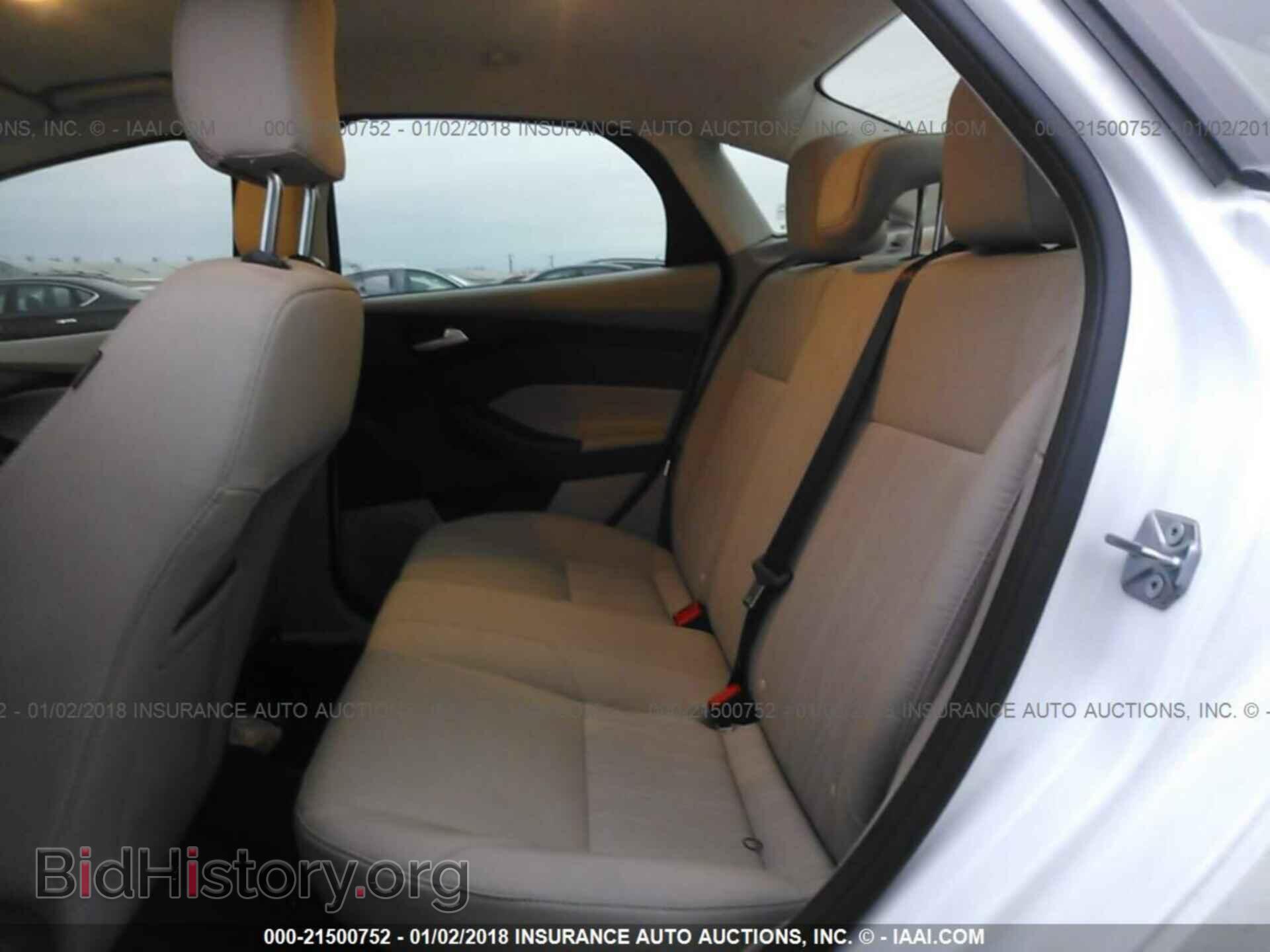 2017 Ford Focus - VIN: 1FADP3F25HL318574 - Фото 8