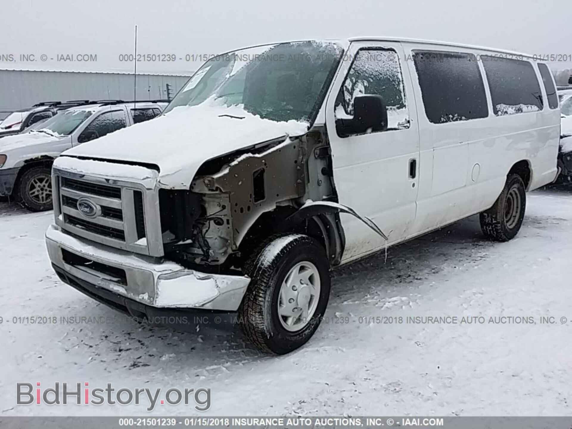 2011 Ford Econoline - VIN: 1FBSS3BL3BDA11716 - Фото 2