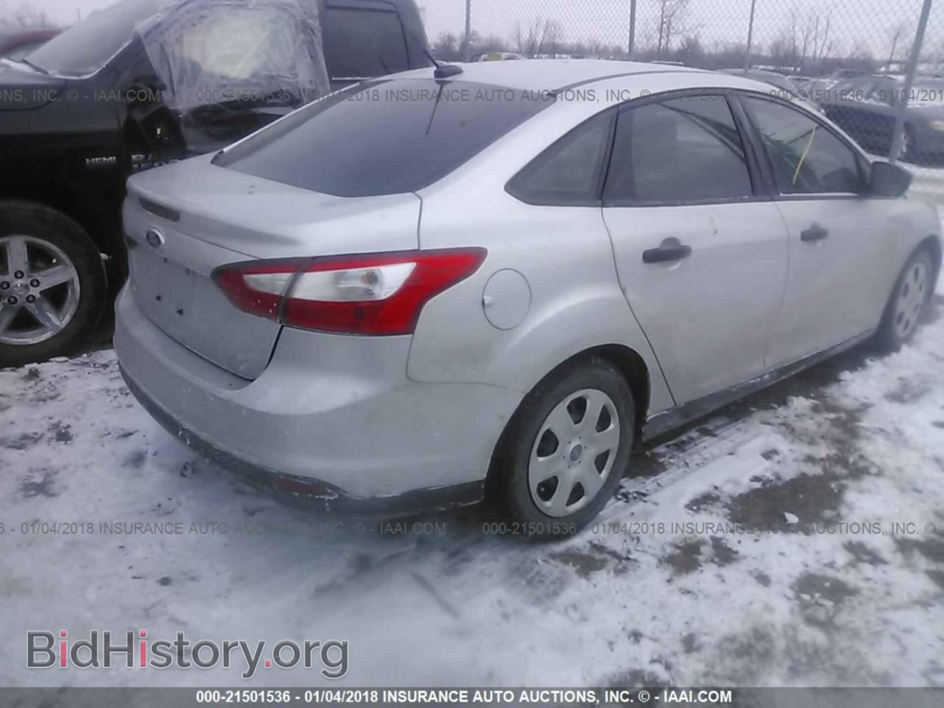 2012 Ford Focus - VIN: 1FAHP3E2XCL361450 - Фото 4