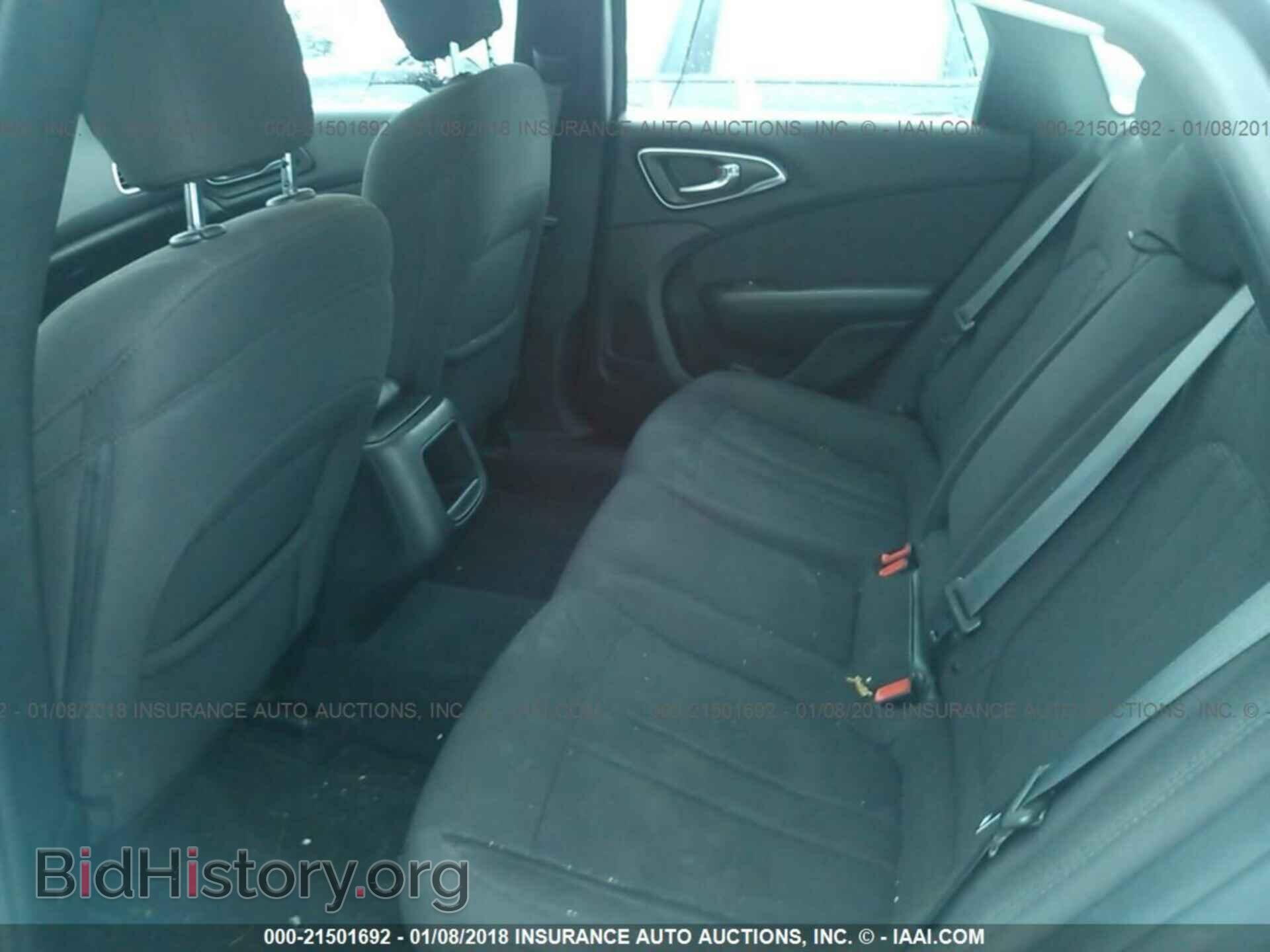 2015 Chrysler 200 - VIN: 1C3CCCAB7FN660171 - Photo 8