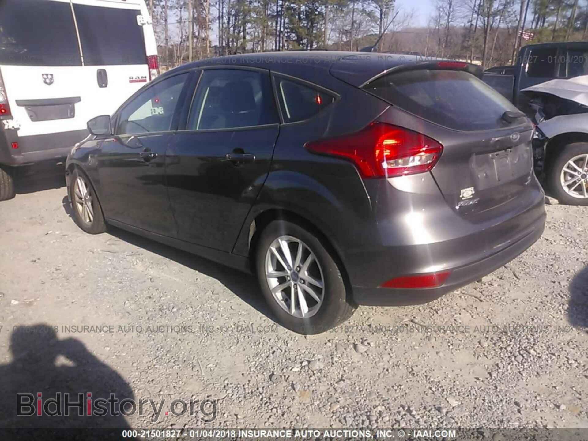 2015 Ford Focus - VIN: 1FADP3K24FL279544 - Photo 3