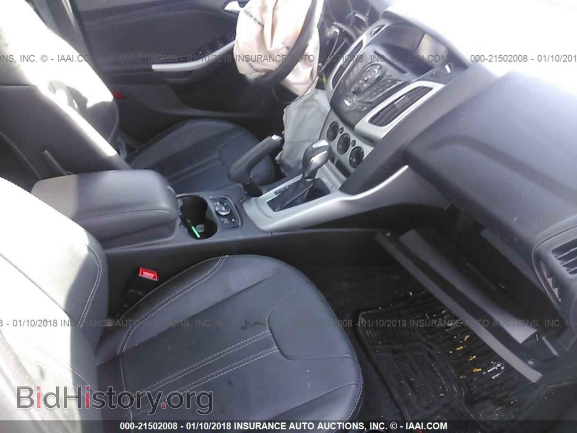 2014 Ford Focus - VIN: 1FADP3F22EL260175 - Photo 5