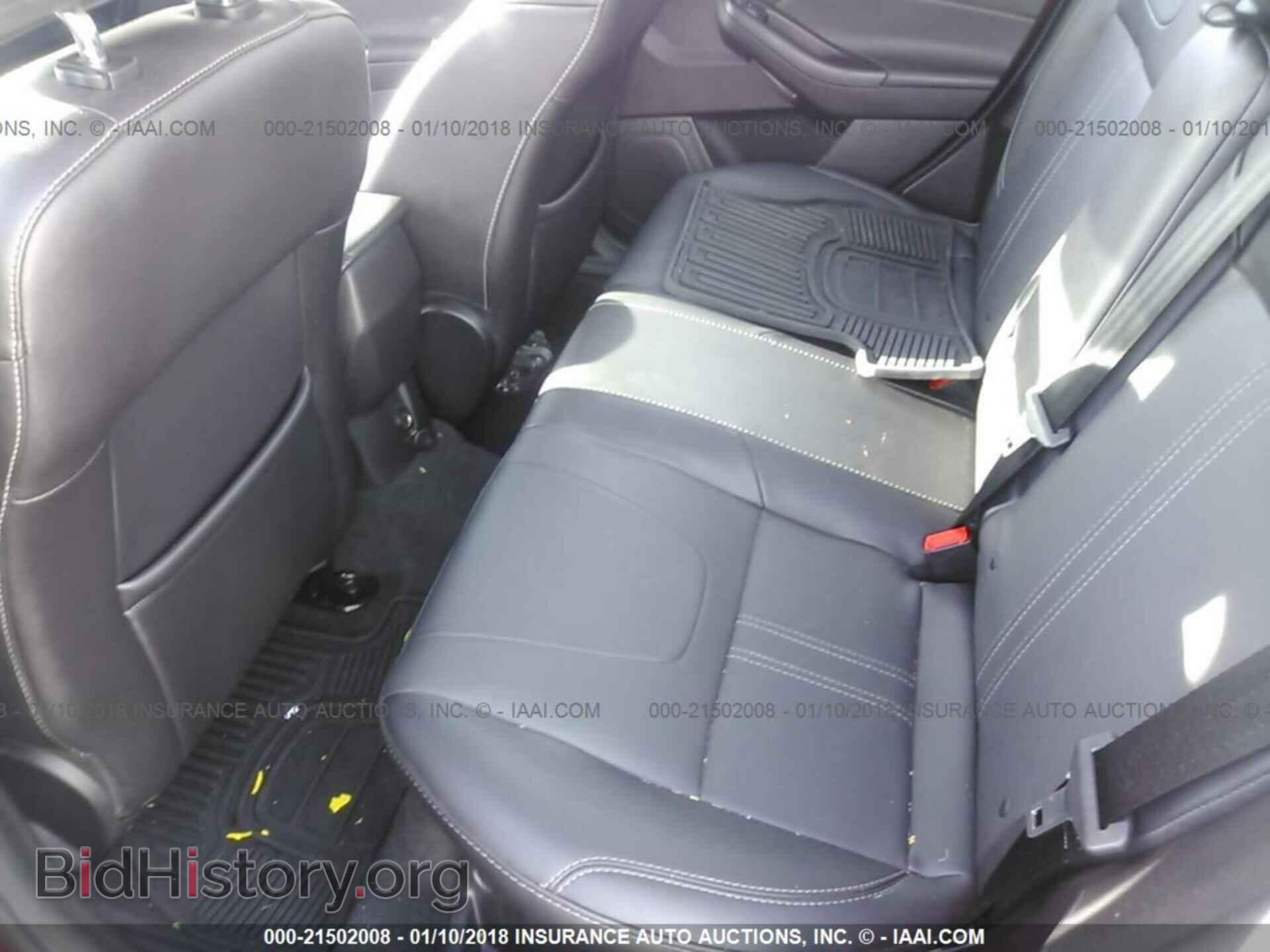 2014 Ford Focus - VIN: 1FADP3F22EL260175 - Photo 8